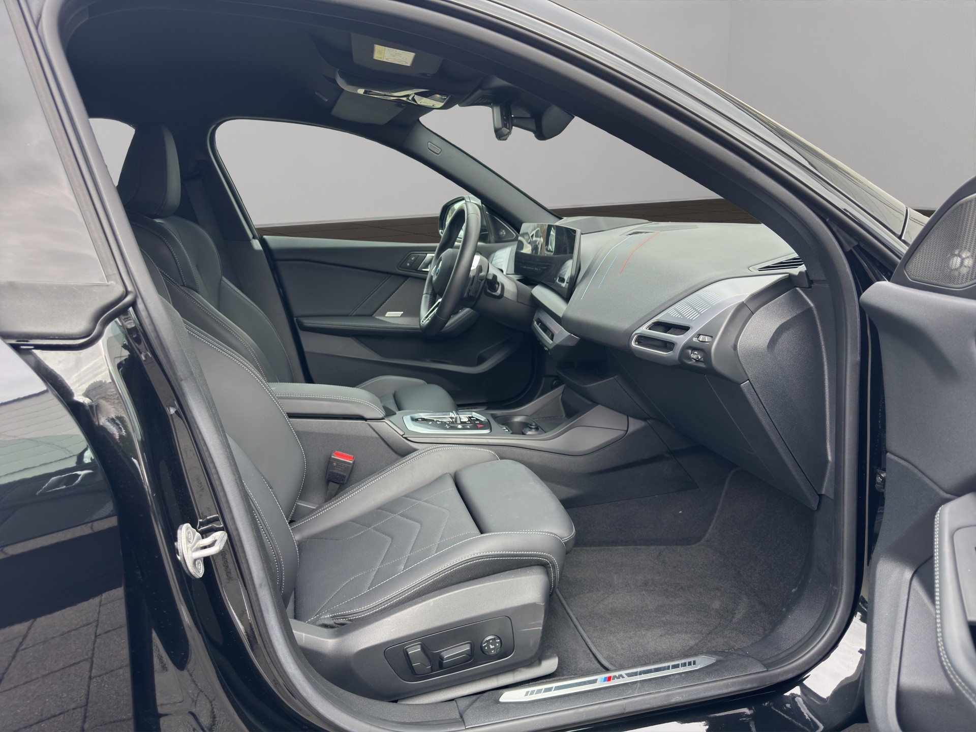 BMW 220d Gran Coupé 48V M Sport Steptronic-image-18