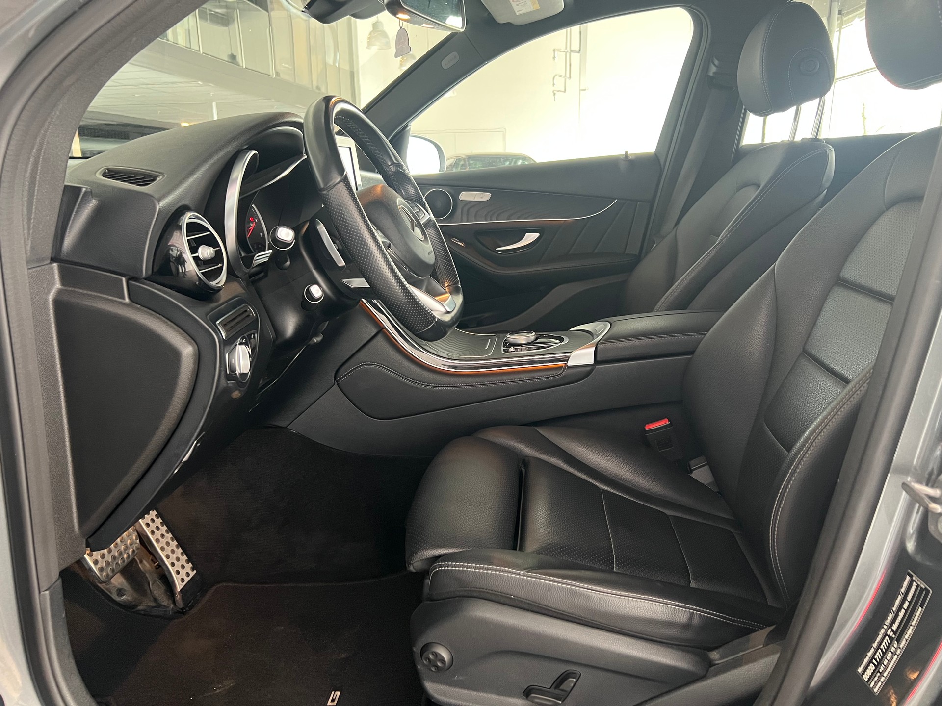 MERCEDES-BENZ GLC 250 d 4Matic 9G-Tronic-image-11