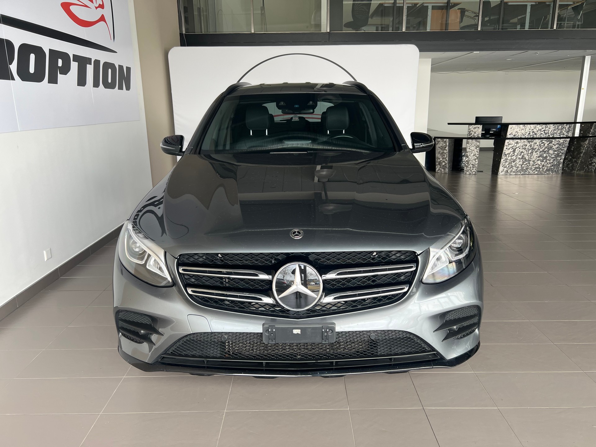 MERCEDES-BENZ GLC 250 d 4Matic 9G-Tronic-showroom-element-2