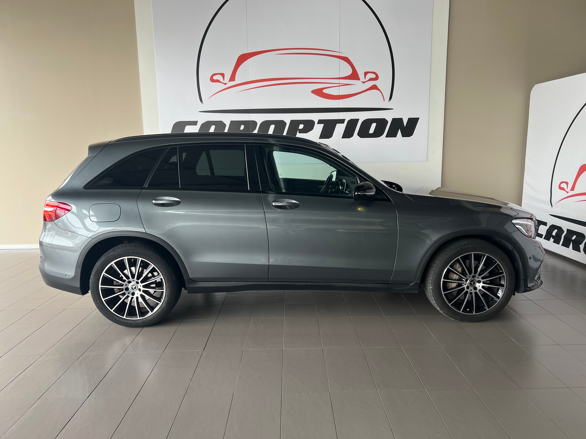 MERCEDES-BENZ GLC 250 d 4Matic 9G-Tronic-image-7