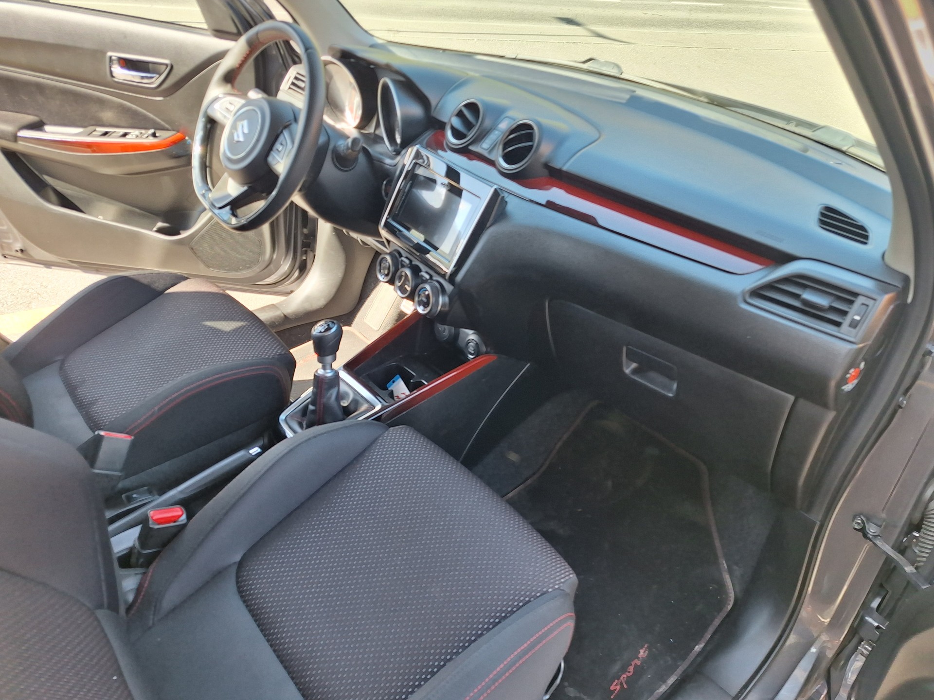 SUZUKI Swift Sport 1.4i 16V Compact Top-image-6