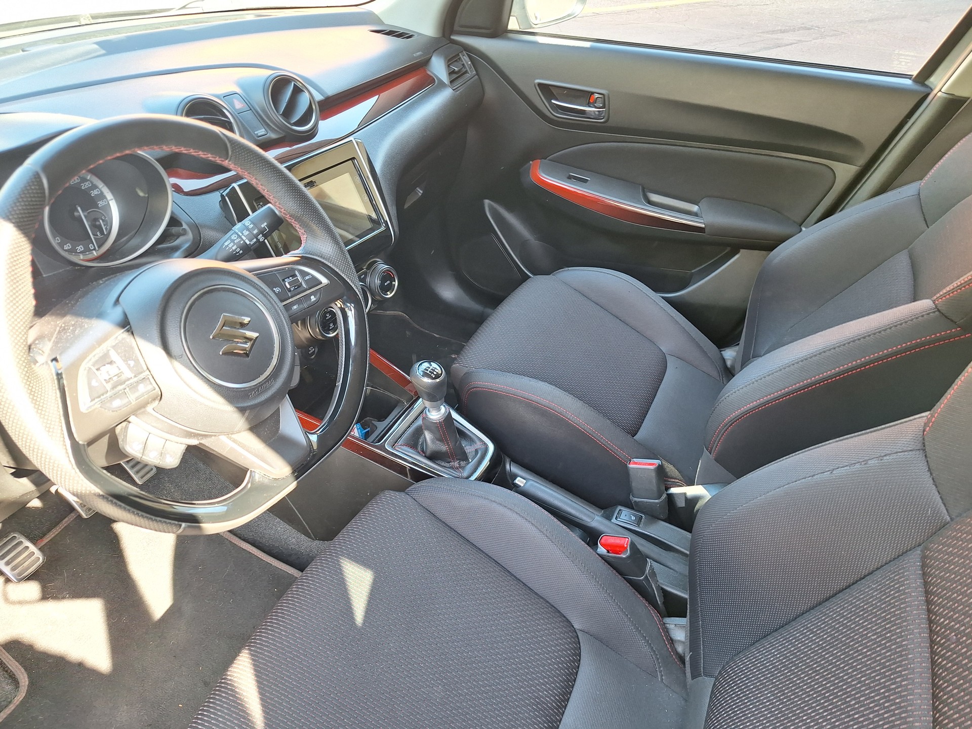 SUZUKI Swift Sport 1.4i 16V Compact Top-image-4