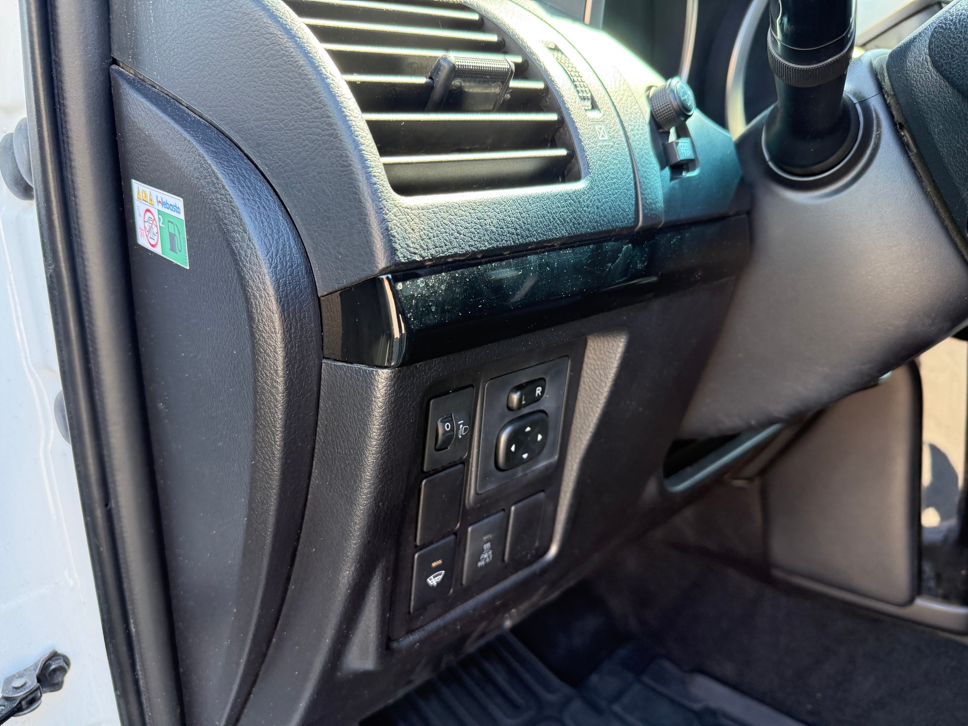 TOYOTA Land Cruiser 3.0TD-image-9