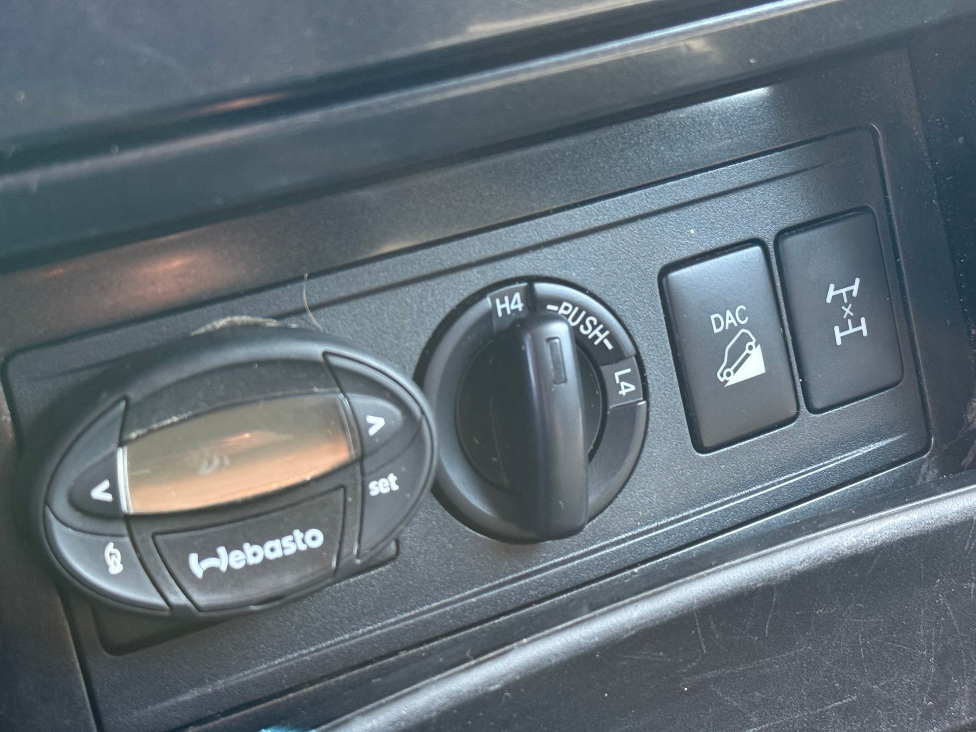 TOYOTA Land Cruiser 3.0TD-image-11