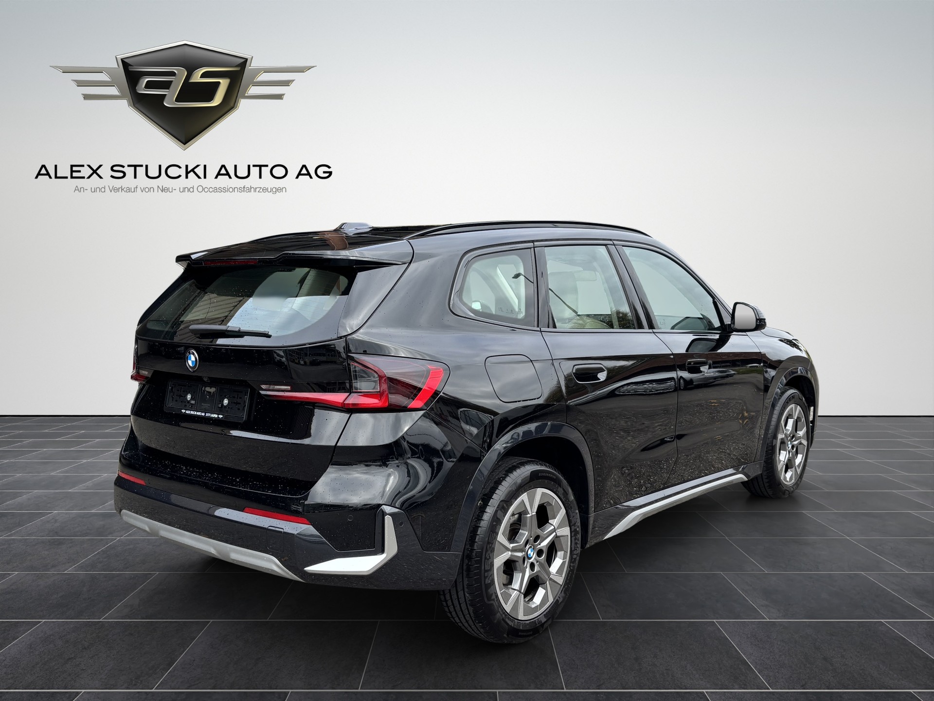 BMW X1 sDrive 18d xLine-image-6