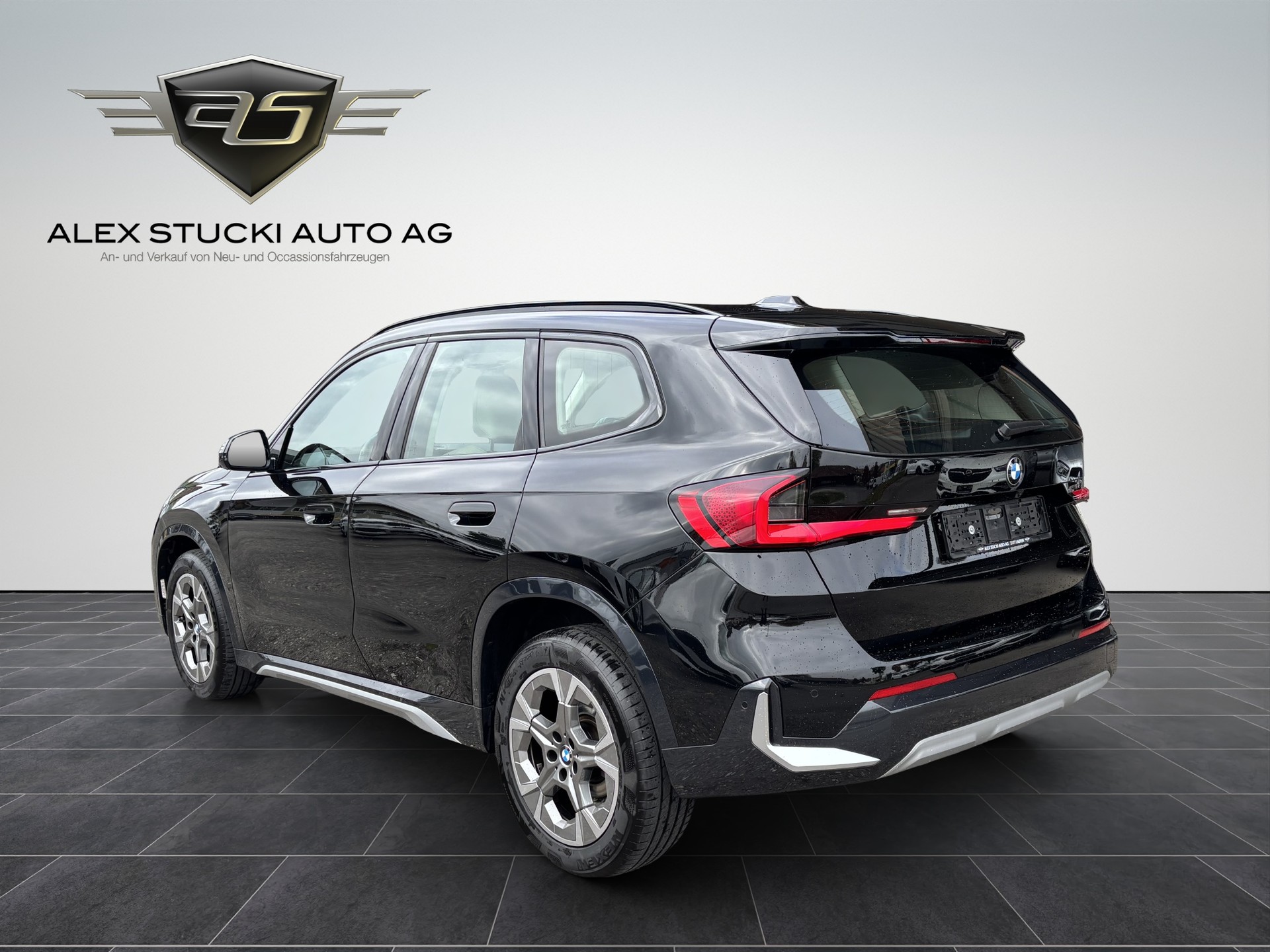 BMW X1 sDrive 18d xLine-image-4