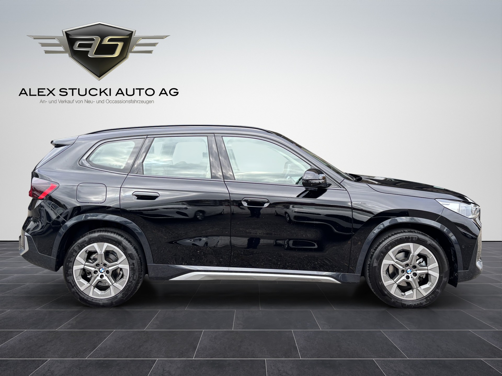 BMW X1 sDrive 18d xLine-image-7