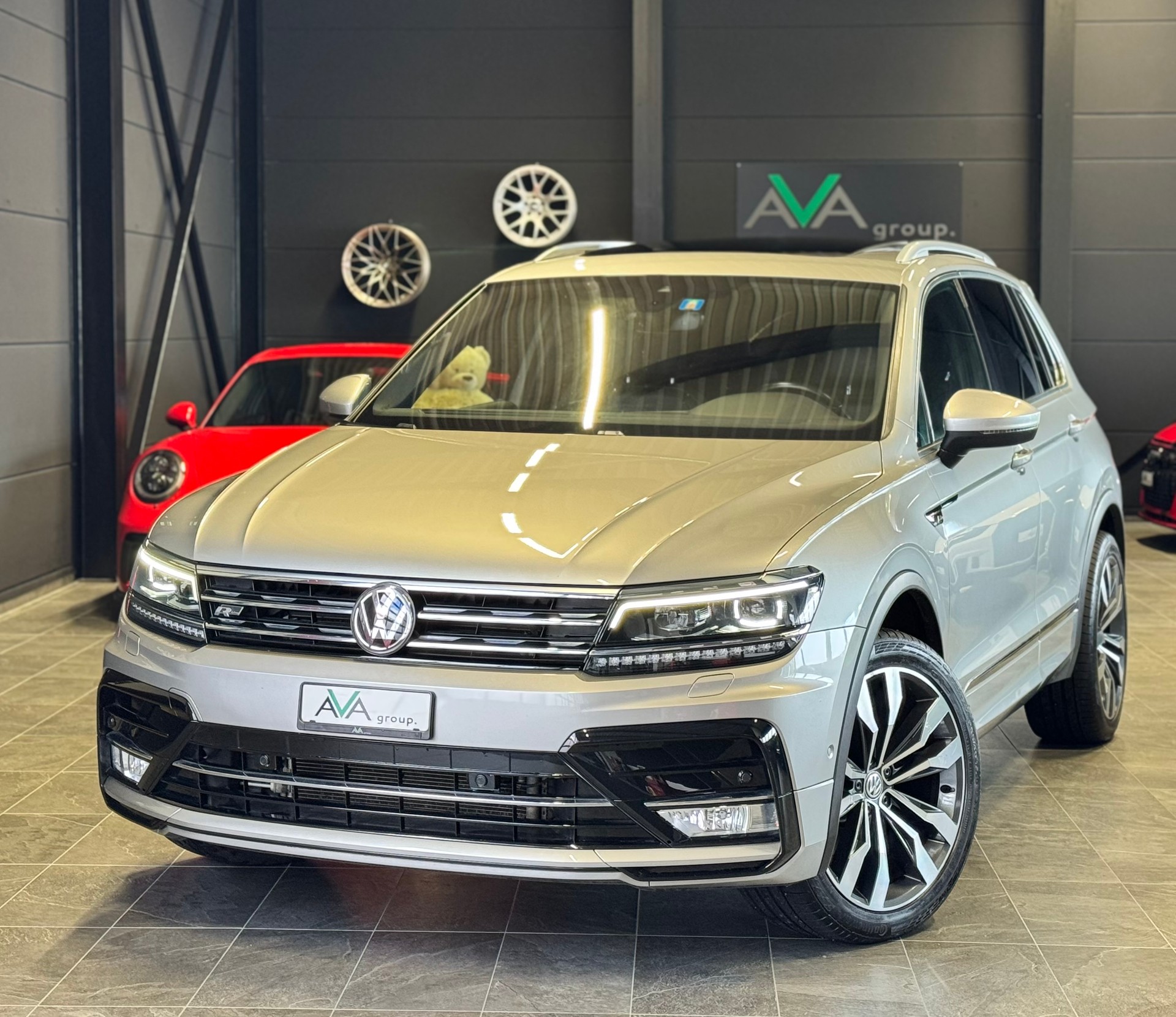 VW Tiguan 2.0 TDI SCR R-LINE 4Motion DSG *240PS*