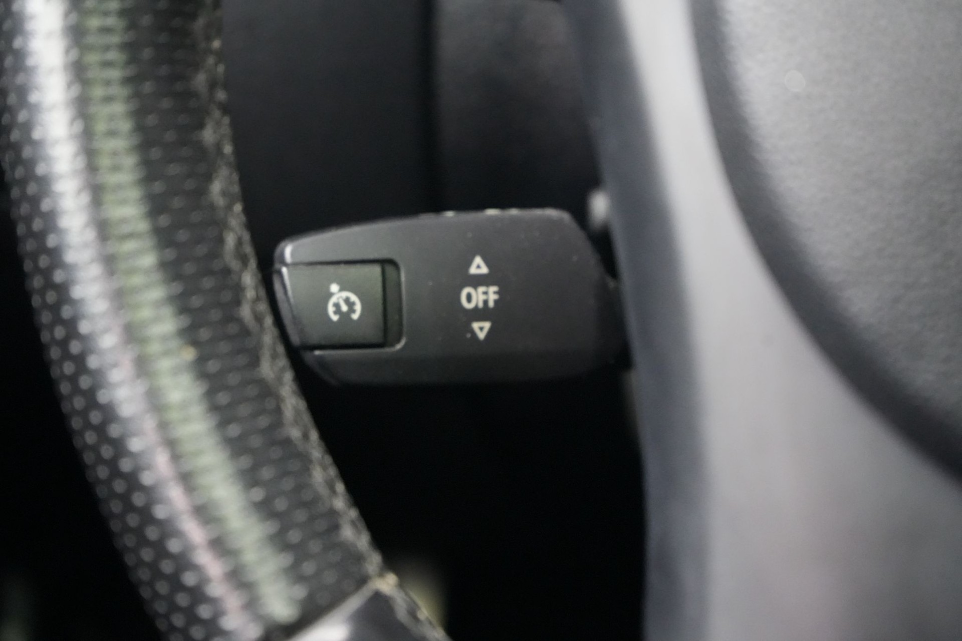 BMW X1 xDrive 28i Steptronic-image-11
