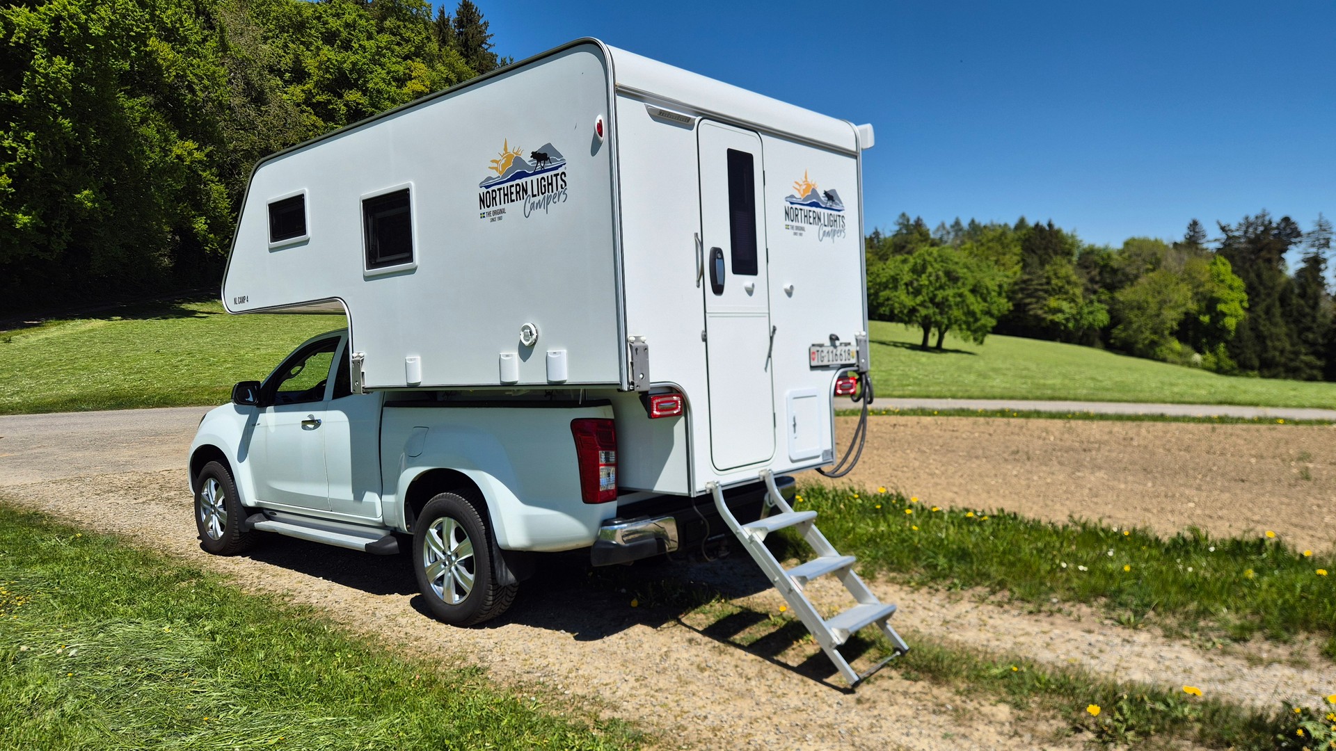 ISUZU D-MAX 1.9 SpaceCab Solar Plus 4x4 A-image-9