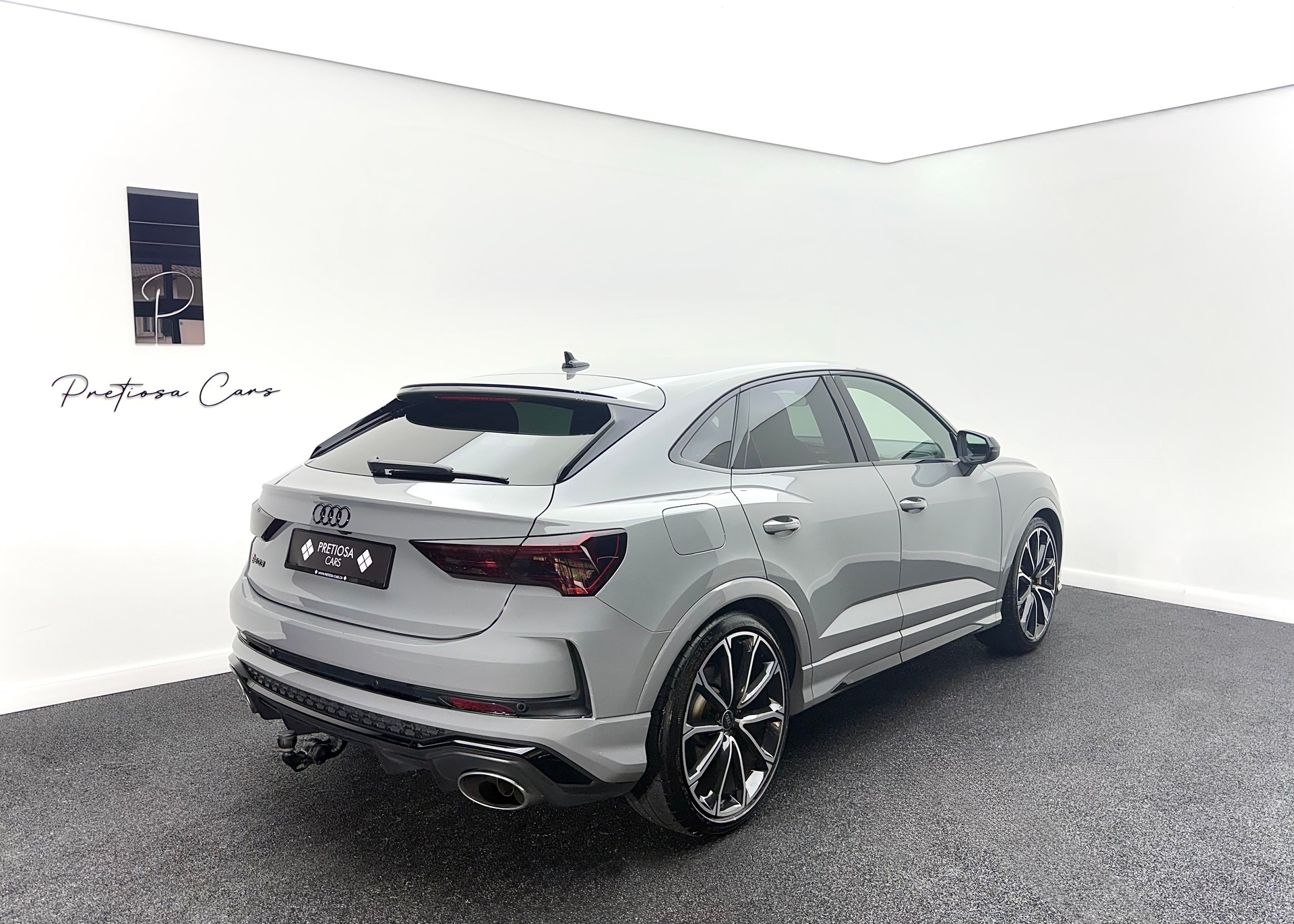 AUDI RS Q3 Sportback quattro S tronic-image-4