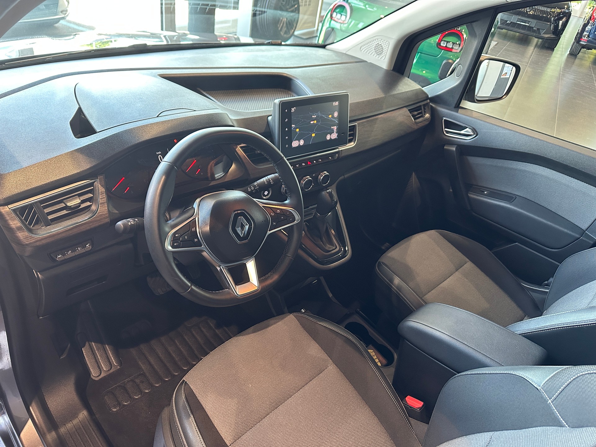 RENAULT Kangoo 1.3 TCe 130 PF Techno EDC-image-8