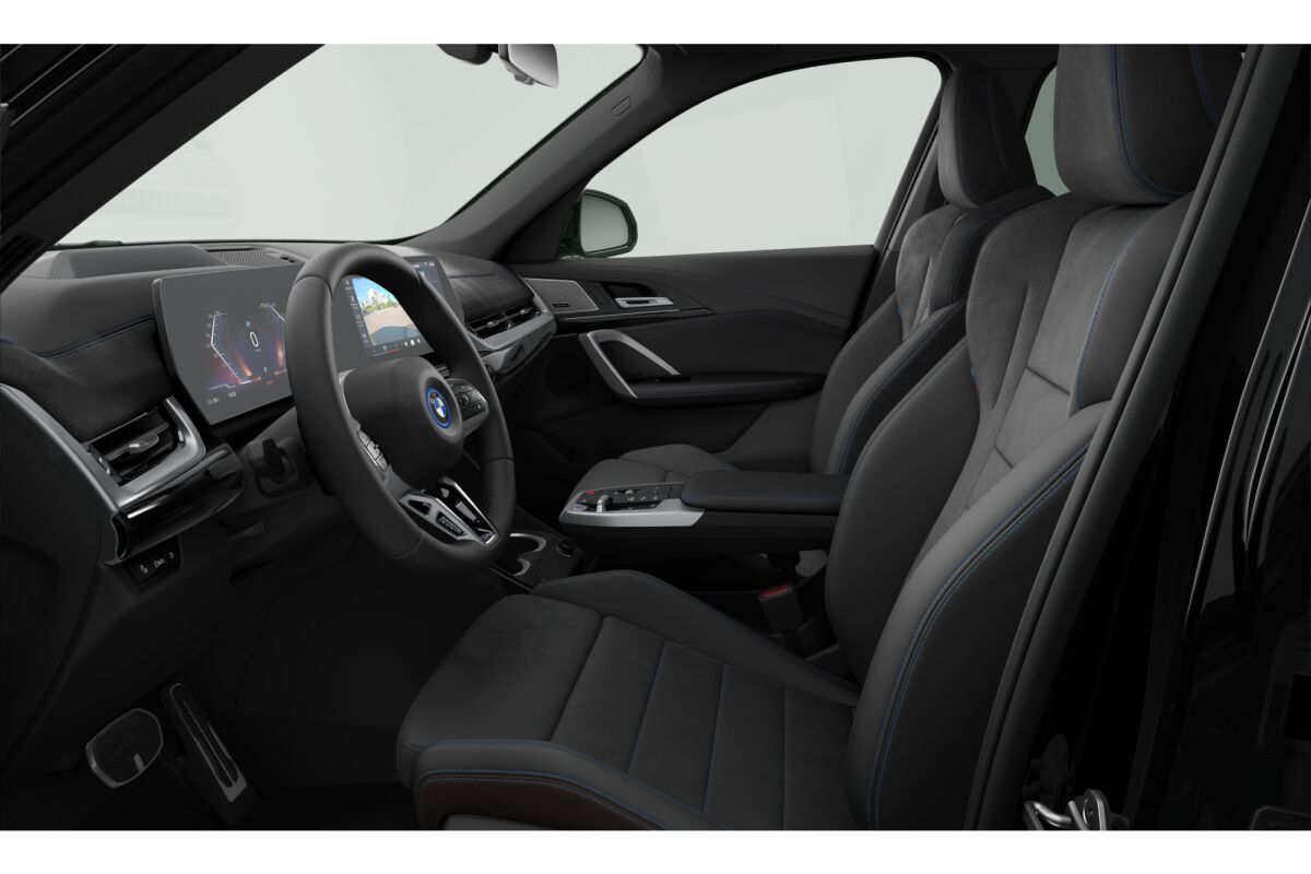 BMW iX1 xDrive 30 M Sport Pro-image-18