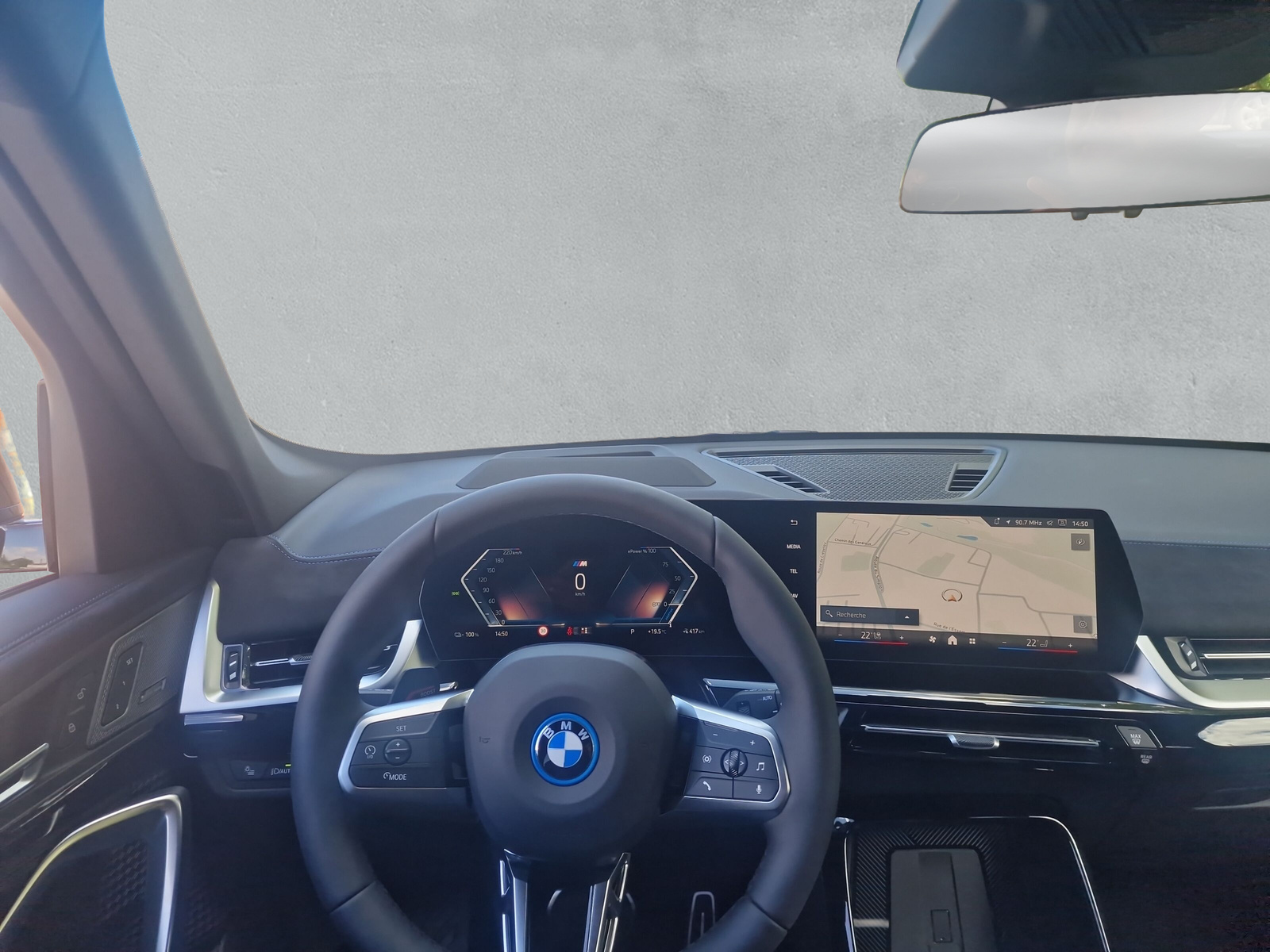 BMW iX1 xDrive 30 M Sport Pro-image-17