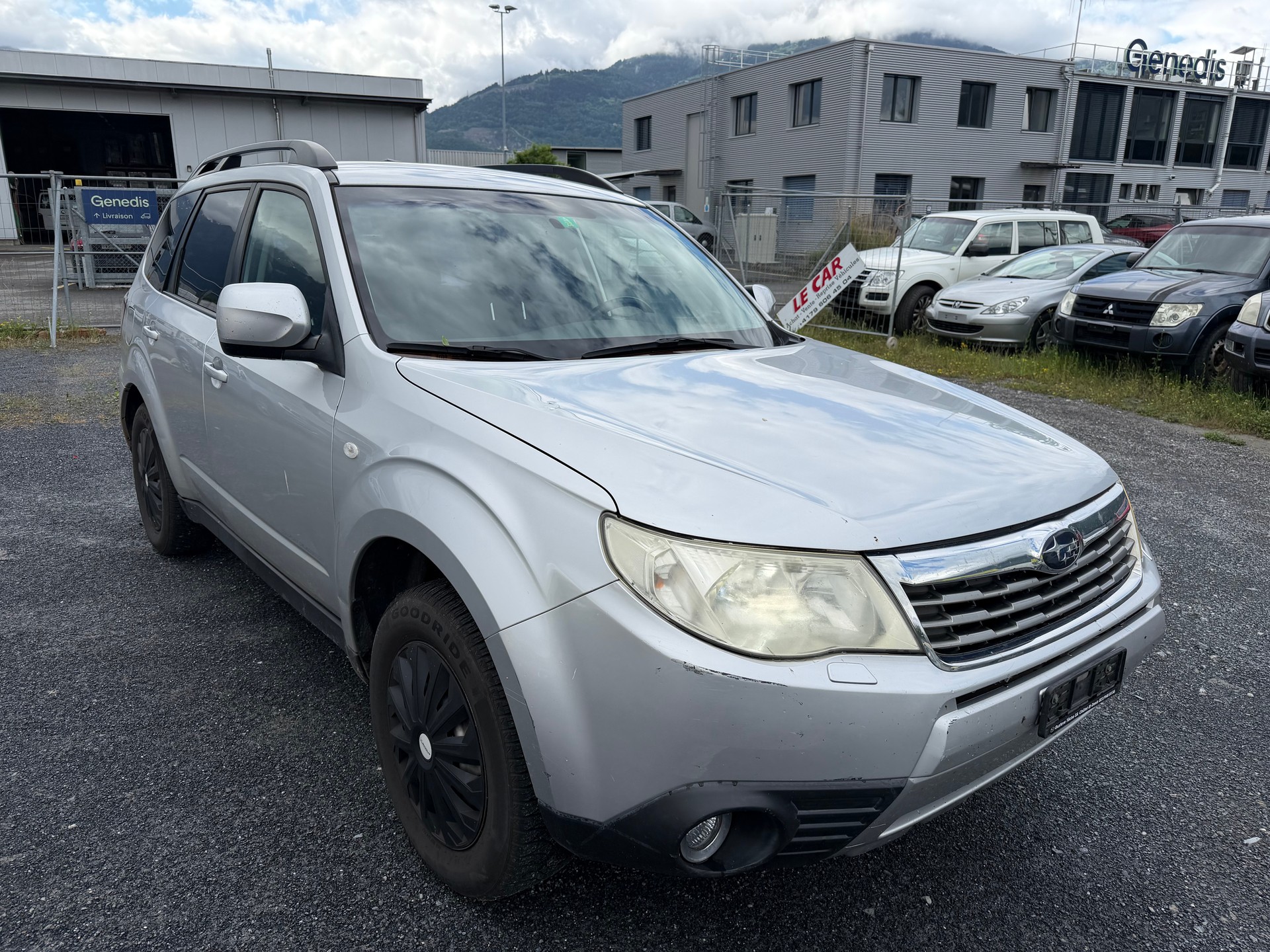 SUBARU Forester 2.0X Advantage Automatic-image-2