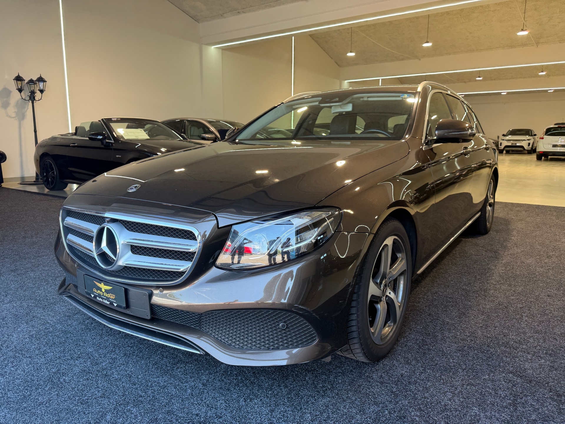 MERCEDES-BENZ E 350 d Avantgarde 9G-Tronic-showroom-element-1