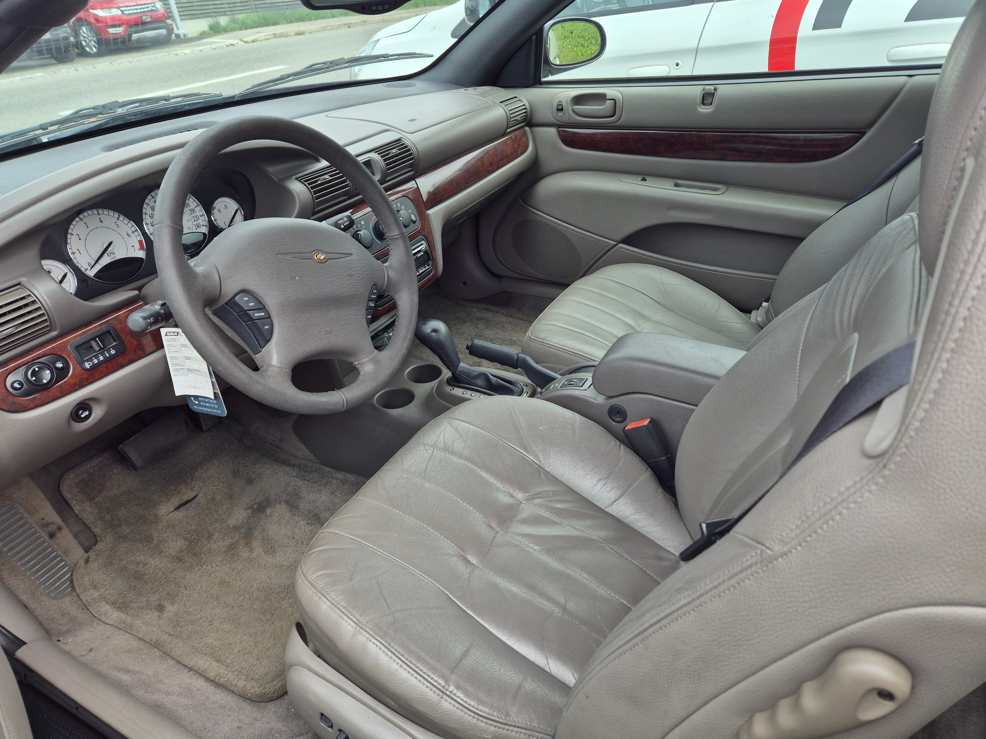 CHRYSLER Sebring 2.7 V6 Touring (LX)-image-4