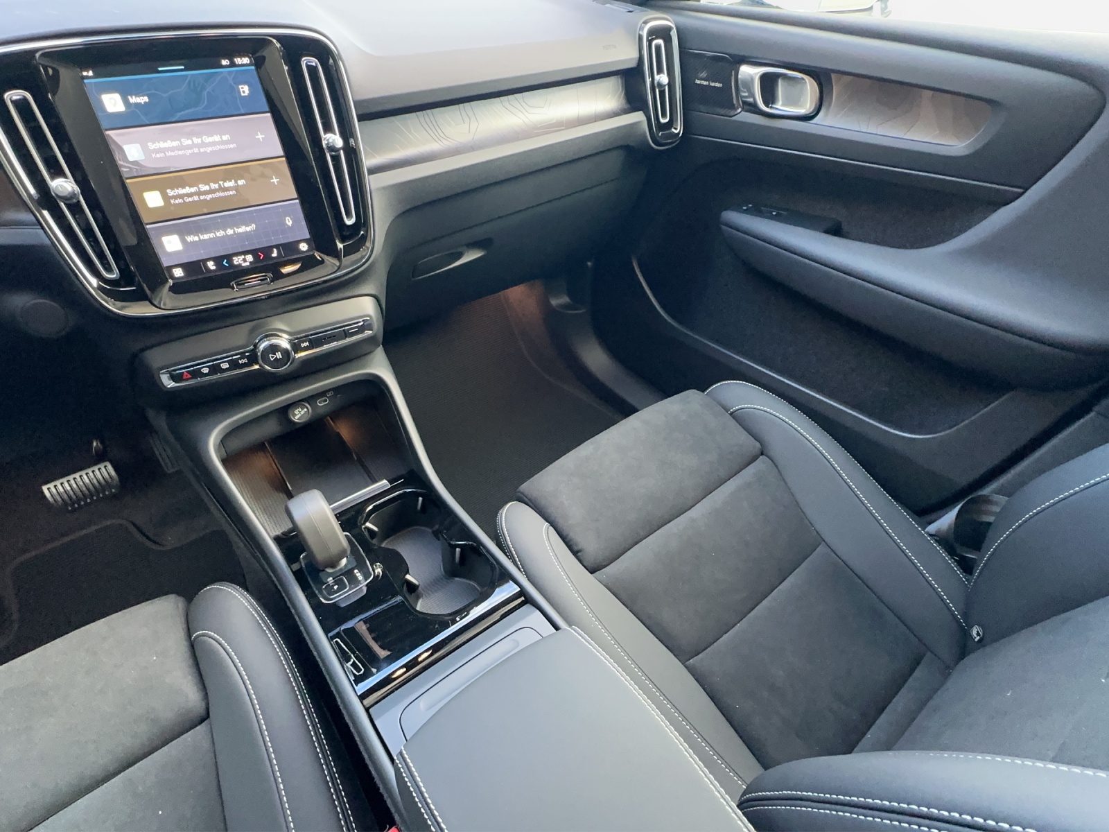 VOLVO C40 E80 Ultimate-image-12
