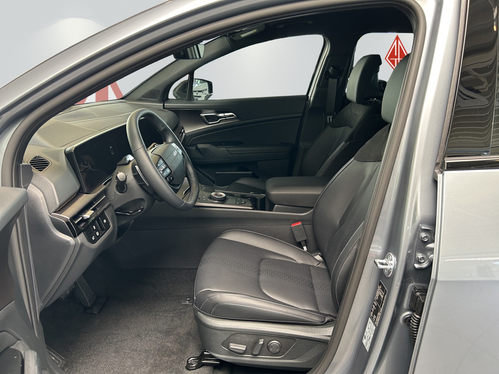 KIA Sportage 1.6 T-GDi Hybrid Black Edition-image-7