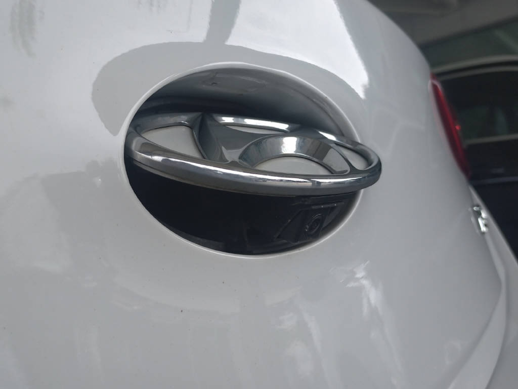 HYUNDAI i30 1.6 GDi Lounge-image-18