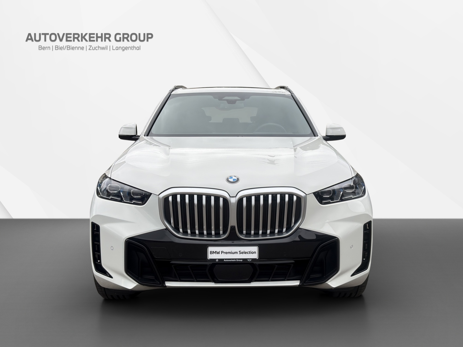 BMW X5 xDrive 30d M Sport 48V-showroom-element-1