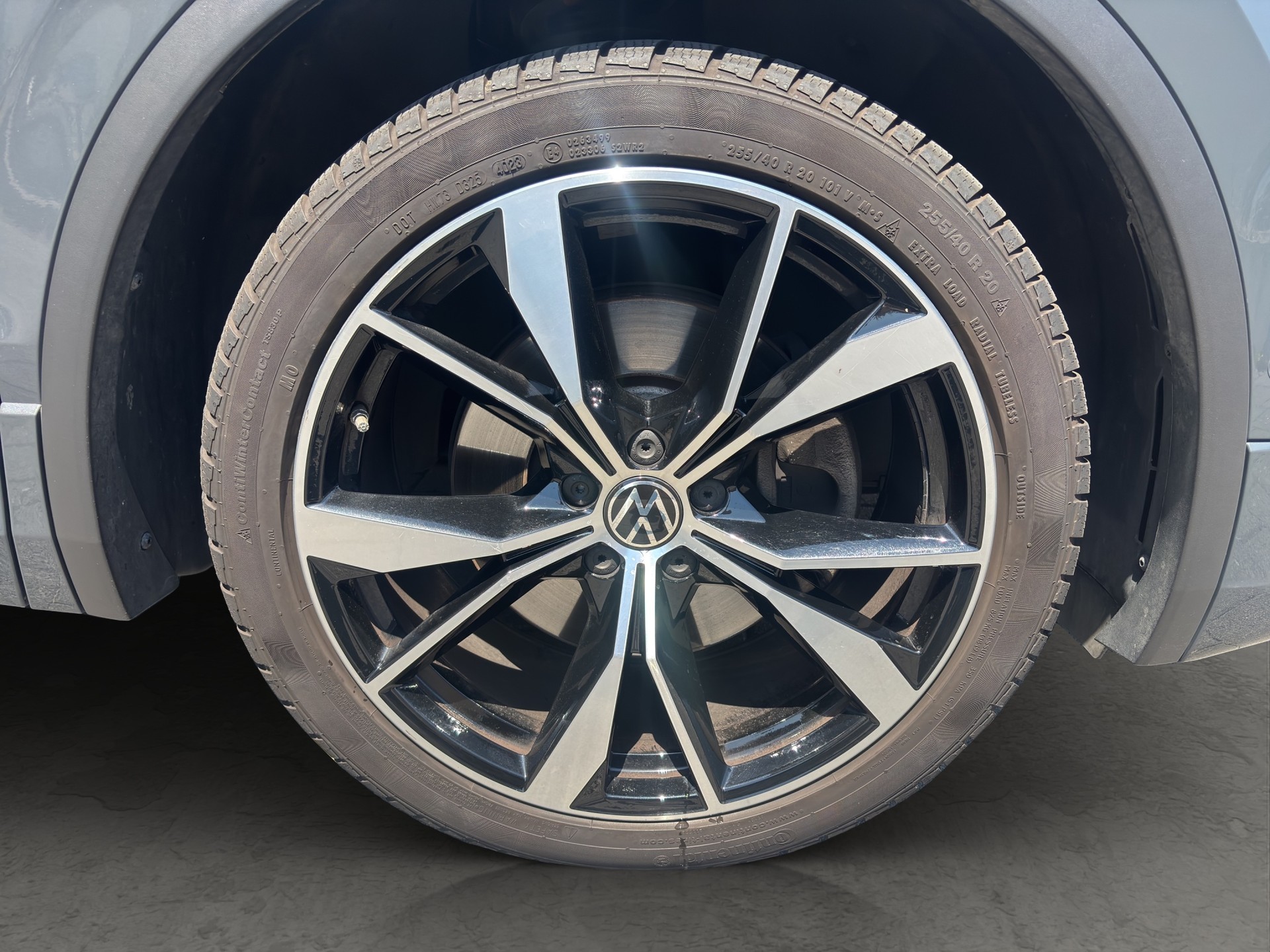 VW Tiguan 2.0TSI R-Line 4Motion DSG-image-23