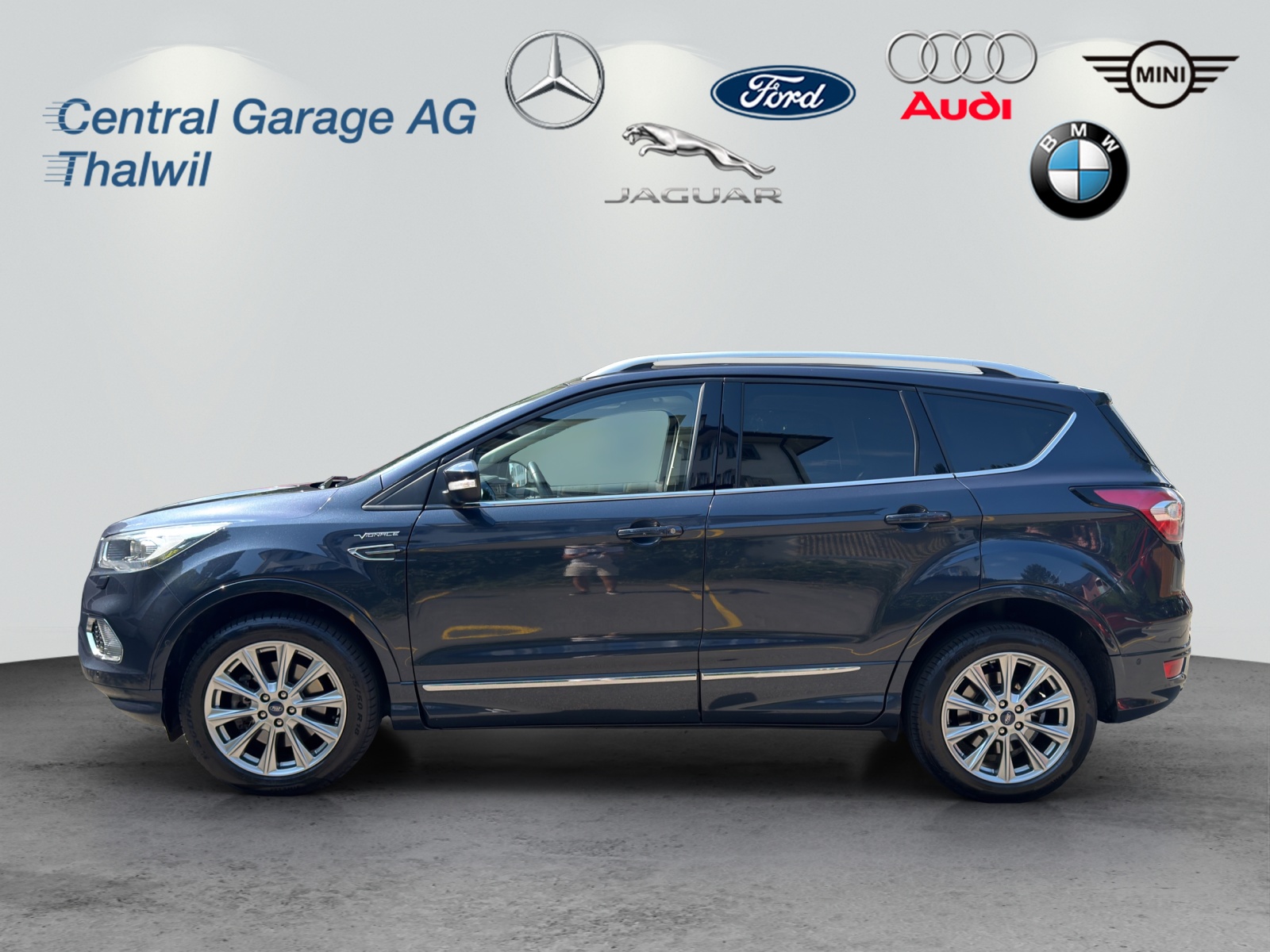 FORD Kuga 2.0 EcoBoost Vignale 4WD Automatic-image-2