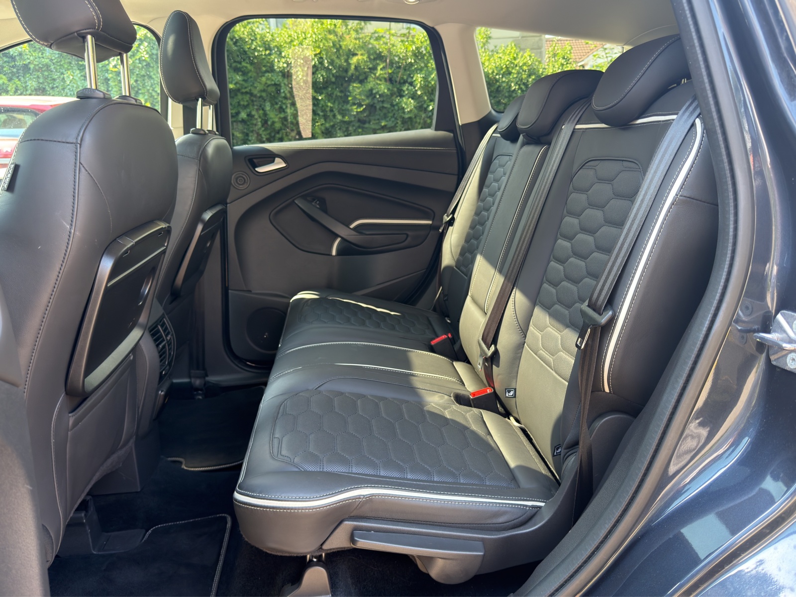 FORD Kuga 2.0 EcoBoost Vignale 4WD Automatic-image-10