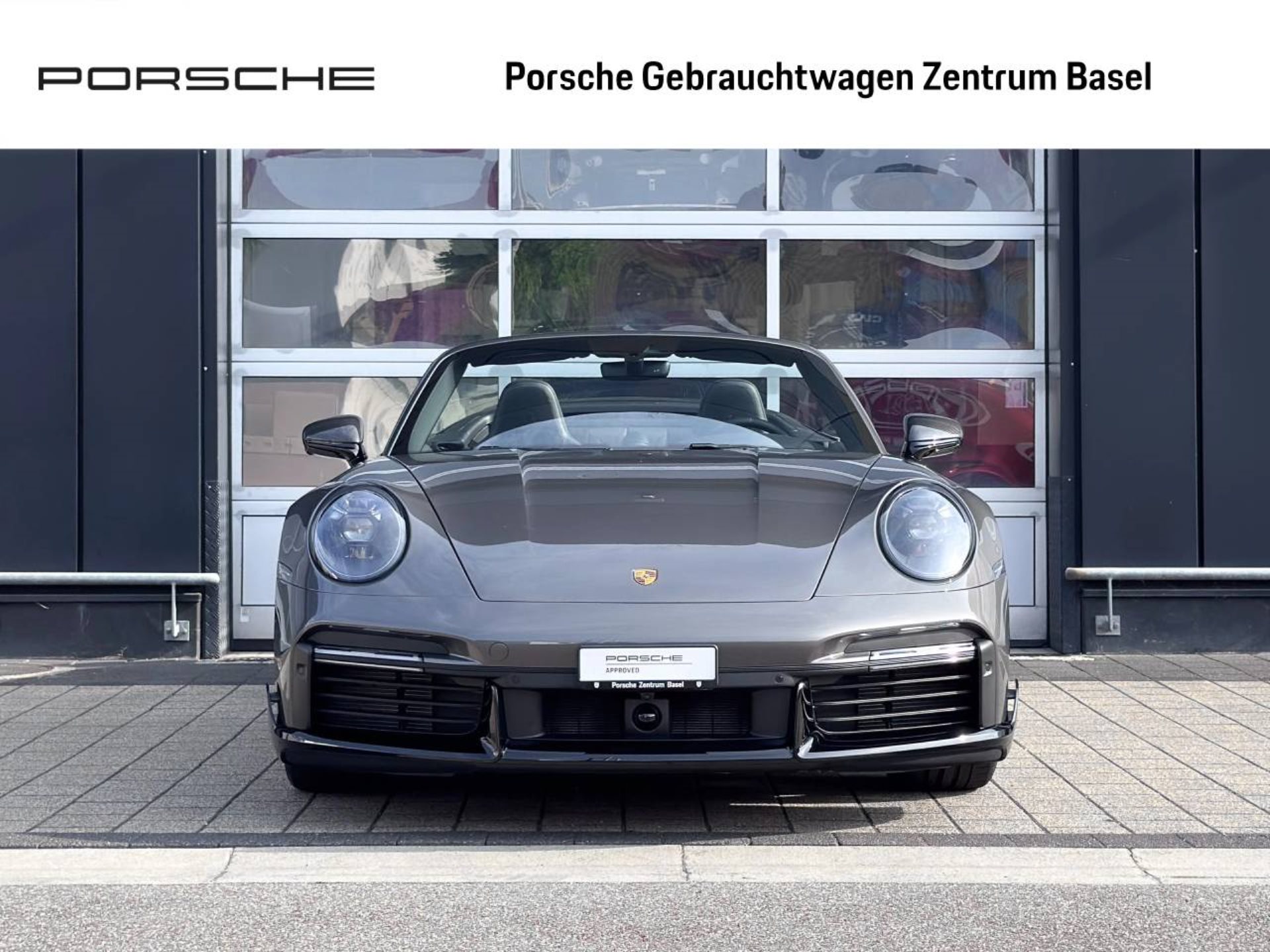 PORSCHE 911 Turbo S Cabriolet-image-6