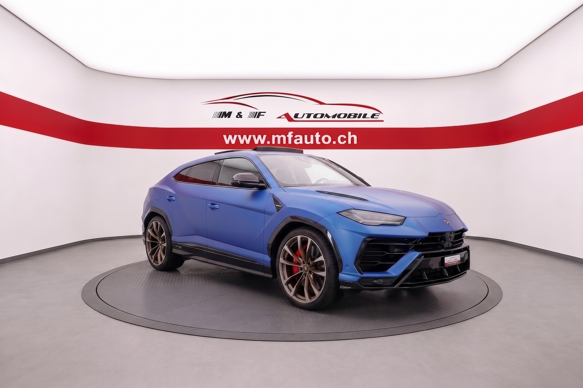 LAMBORGHINI Urus 4.0 S 60 years anniversary-showroom-element-1