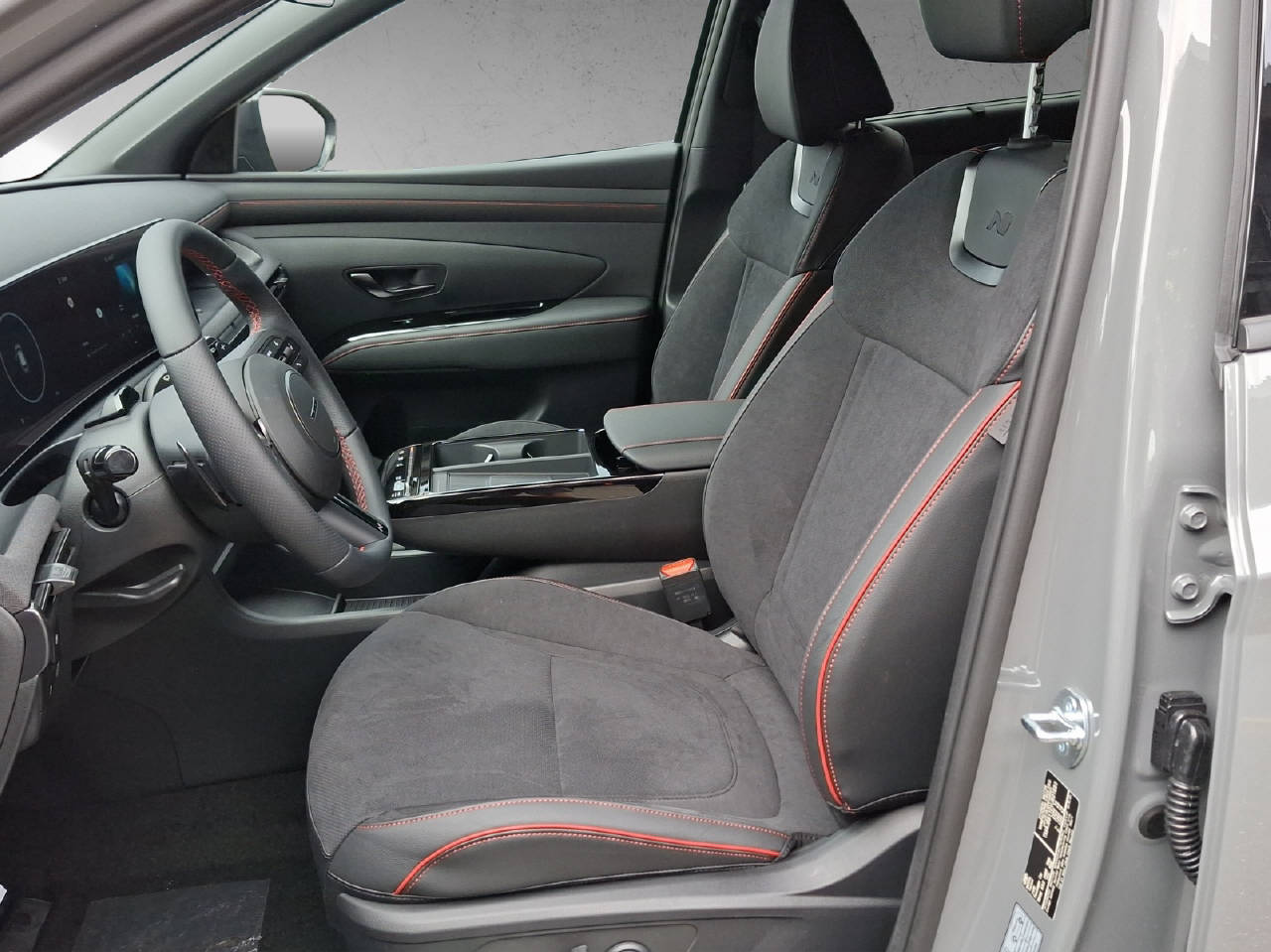 HYUNDAI Tucson 1.6 T-GDi HEV N-Line 4W MY27-image-5