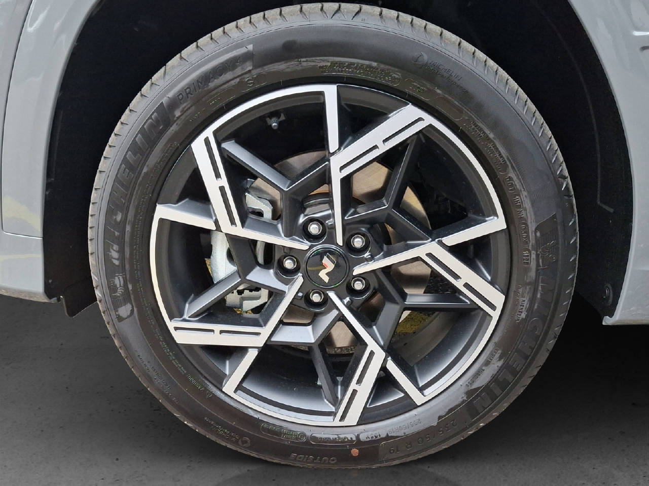 HYUNDAI Tucson 1.6 T-GDi HEV N-Line 4W MY27-image-13