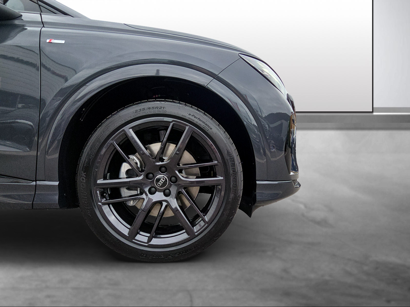 AUDI Q4 e-tron SUV quattro performance-image-14