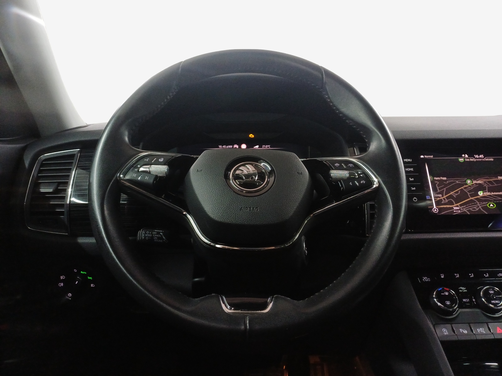 SKODA Kodiaq 2.0 TSI 4x4 Style-image-9