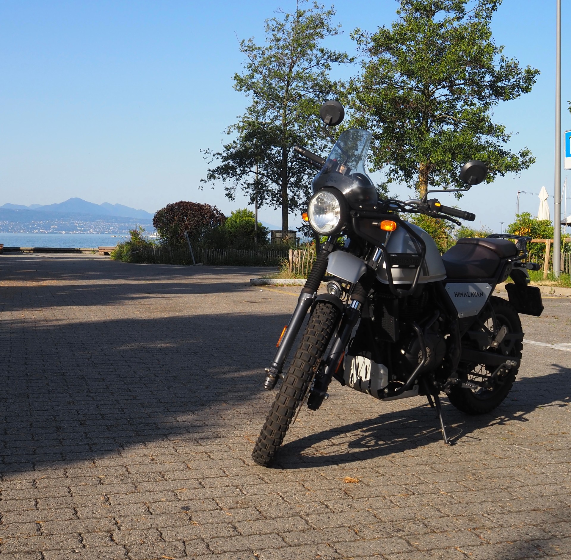 ROYAL ENFIELD Himalayan-image-1