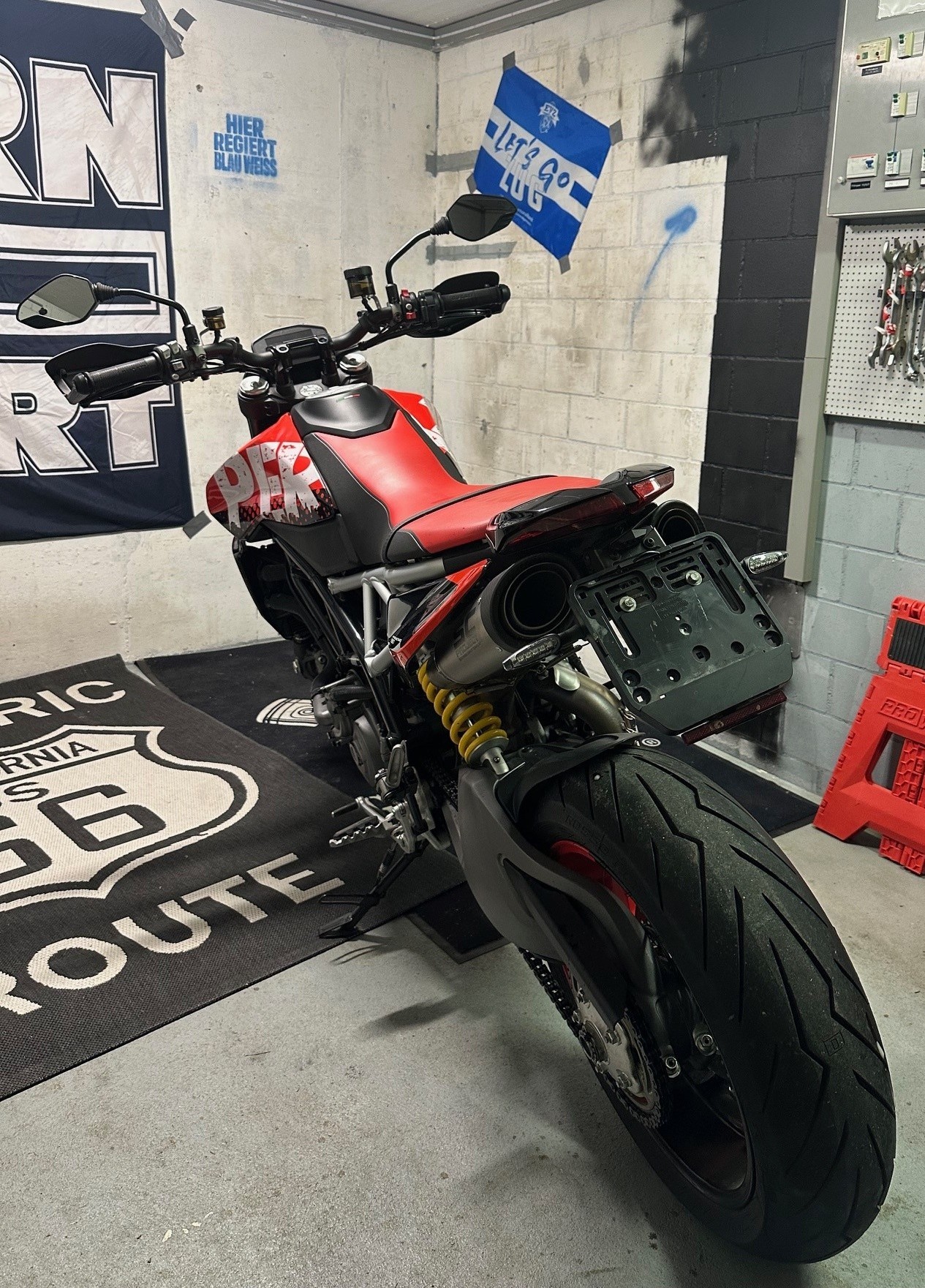 DUCATI Hypermotard 950-image-4