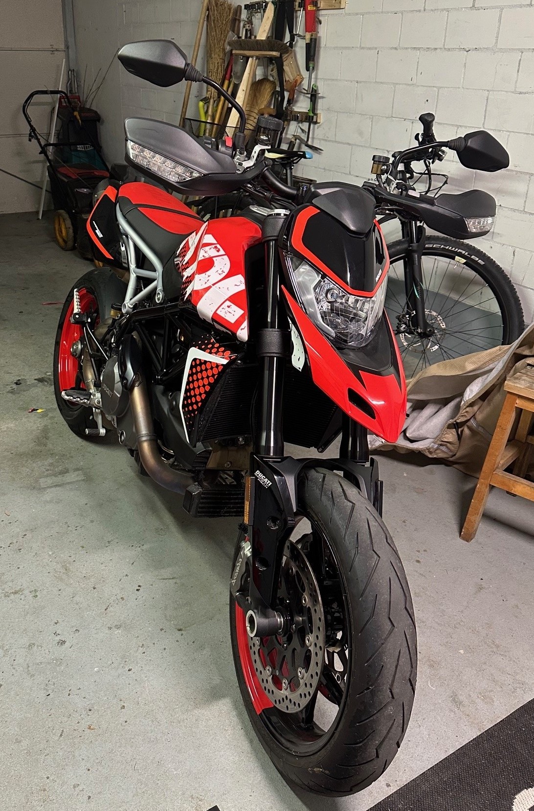 DUCATI Hypermotard 950-image-3