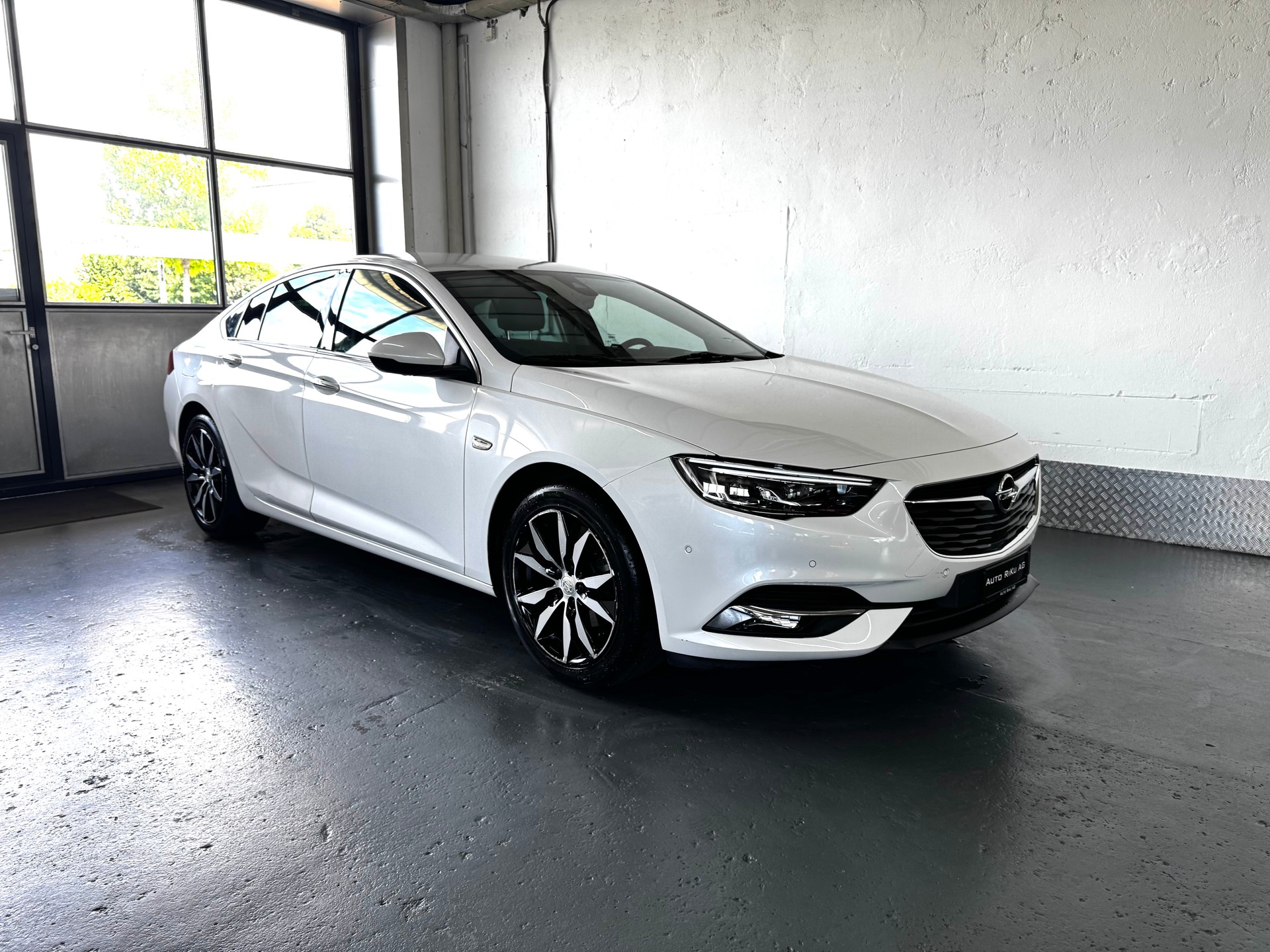 OPEL Insignia 1.5 T Grand Sport Excellence Automatic-showroom-element-1