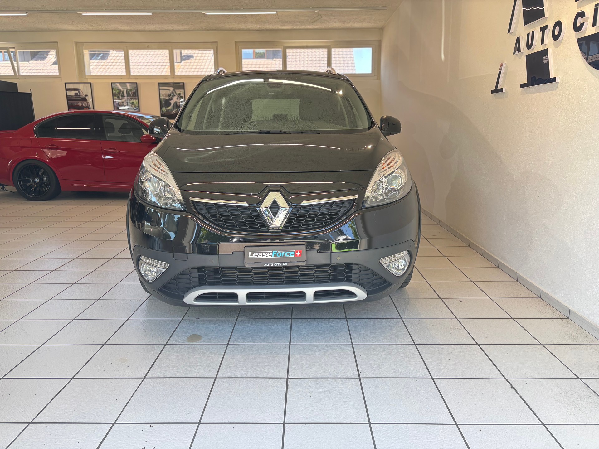 RENAULT Scénic 1.2 16V Turbo Swiss Edition-image-5