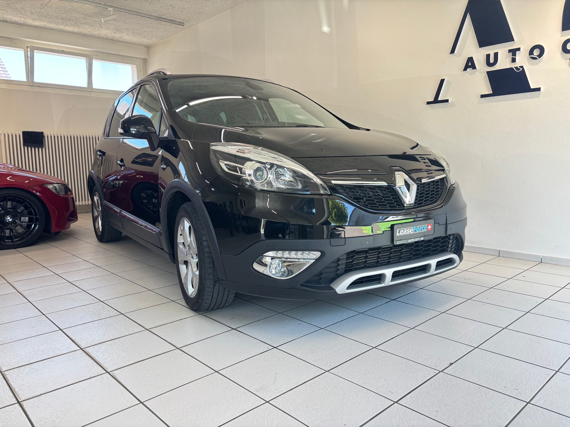 RENAULT Scénic 1.2 16V Turbo Swiss Edition