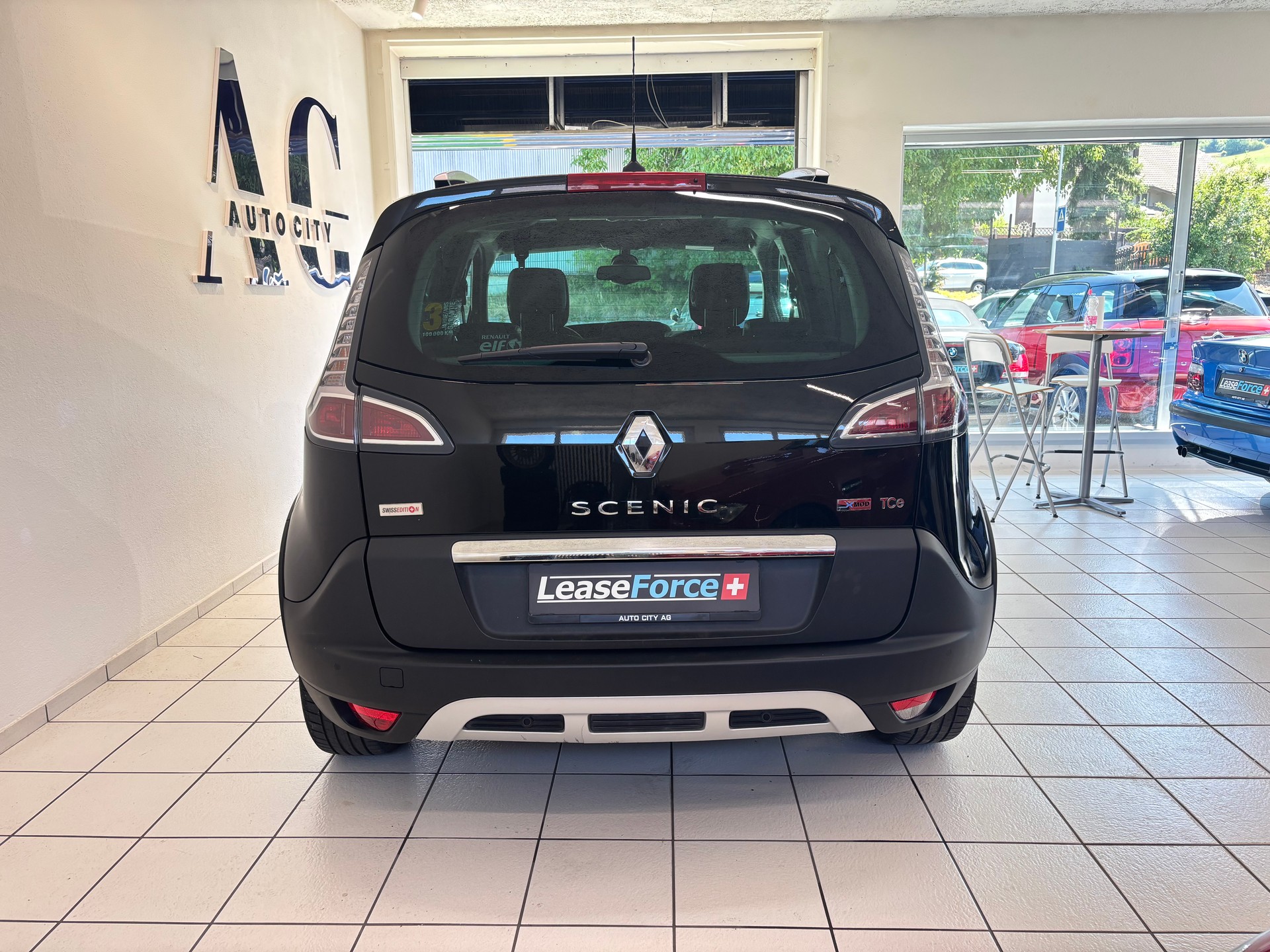 RENAULT Scénic 1.2 16V Turbo Swiss Edition-image-4