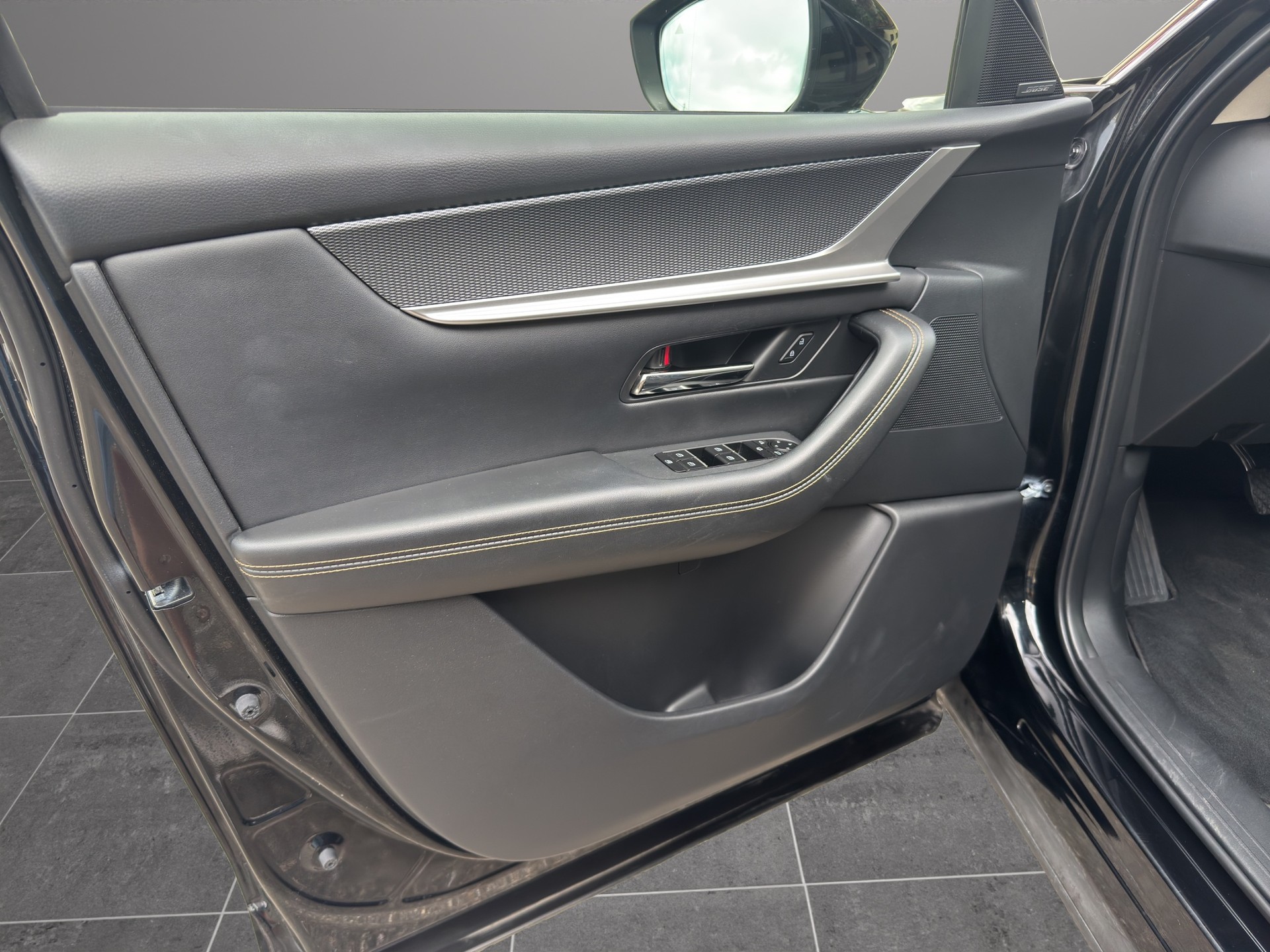 MAZDA CX-60 e-Skyactiv PHEV 327 AWD Homura-image-13
