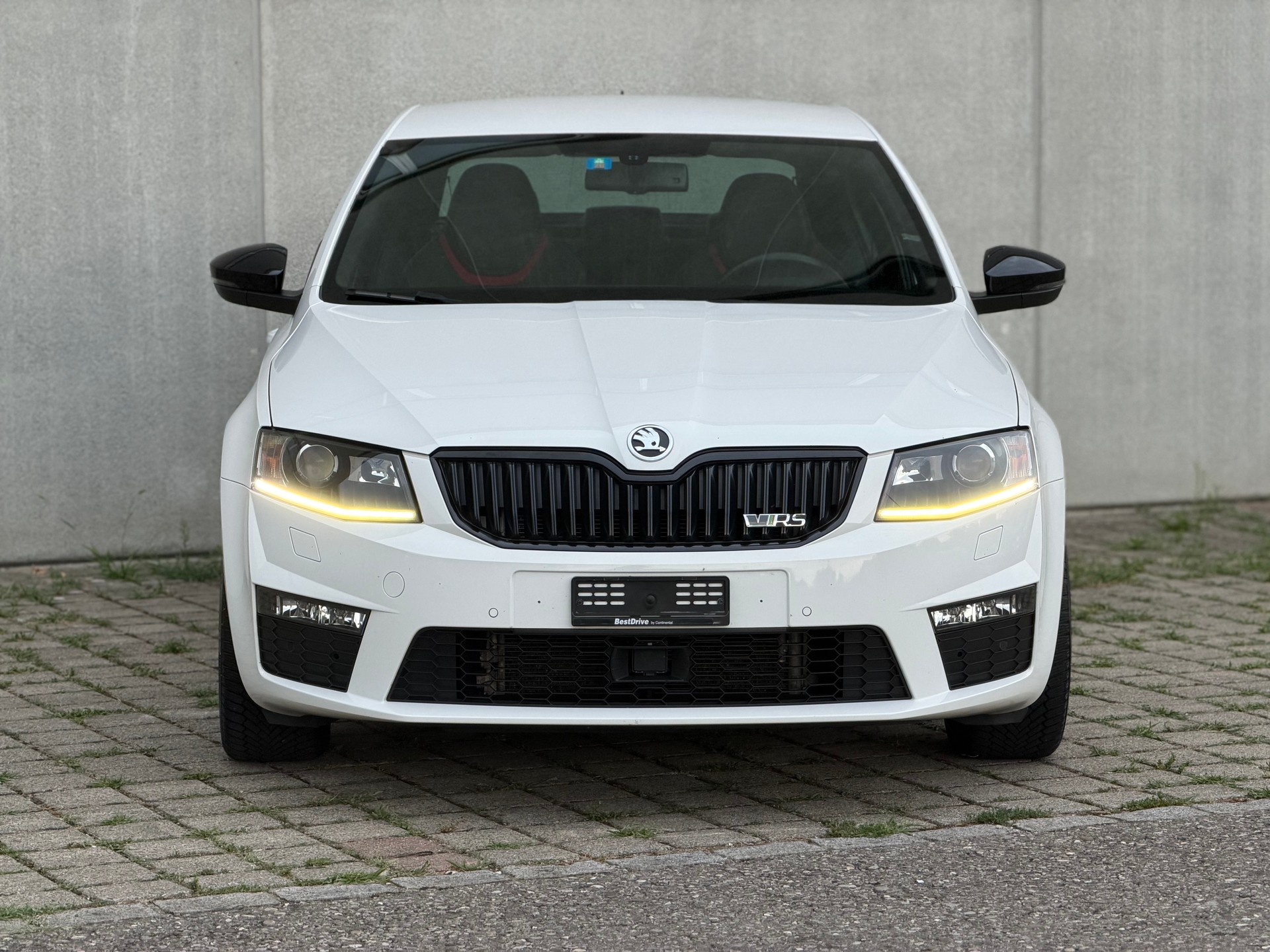 SKODA Octavia 2.0 TDI RS DSG-showroom-element-2