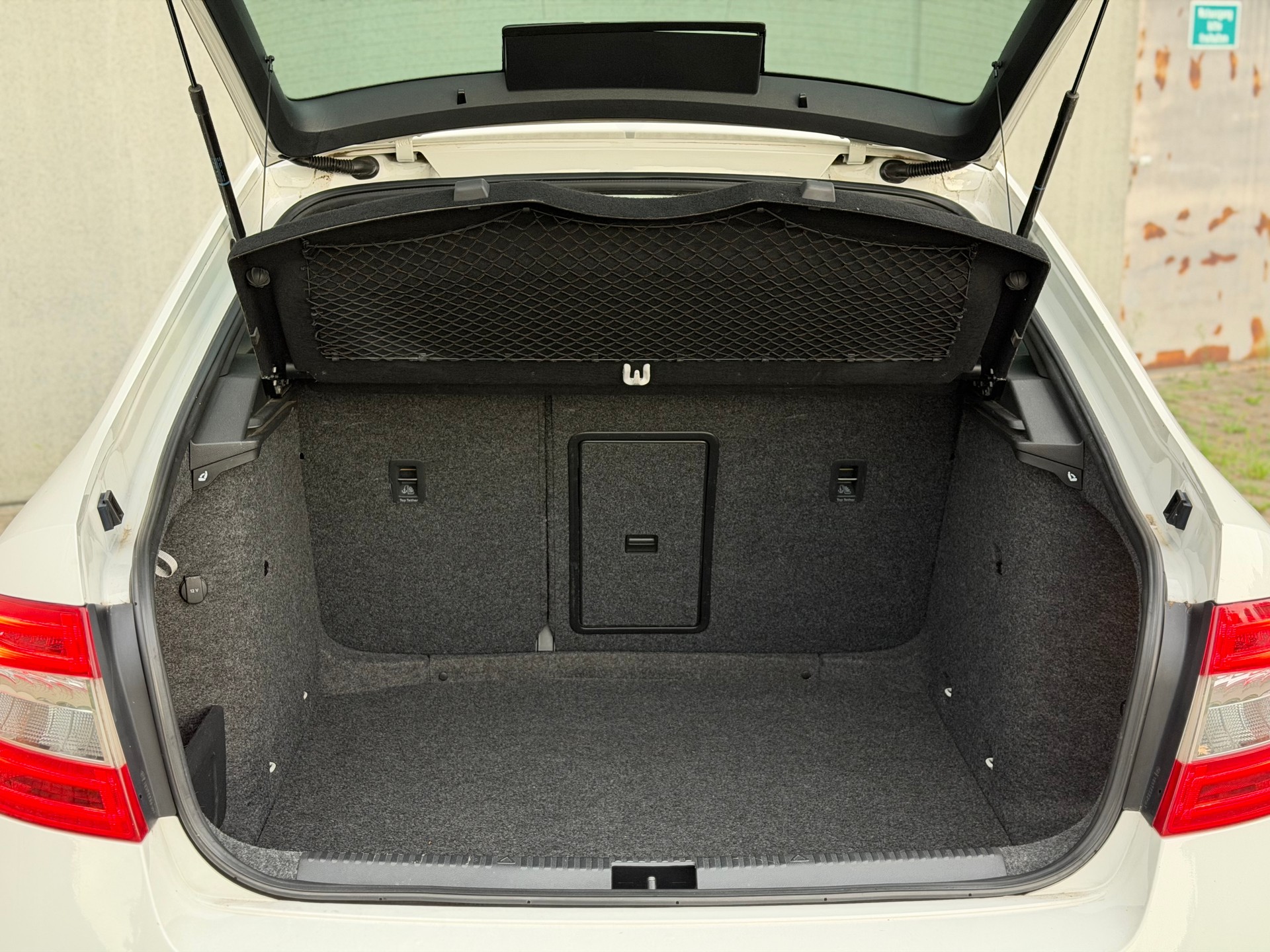 SKODA Octavia 2.0 TDI RS DSG-image-17