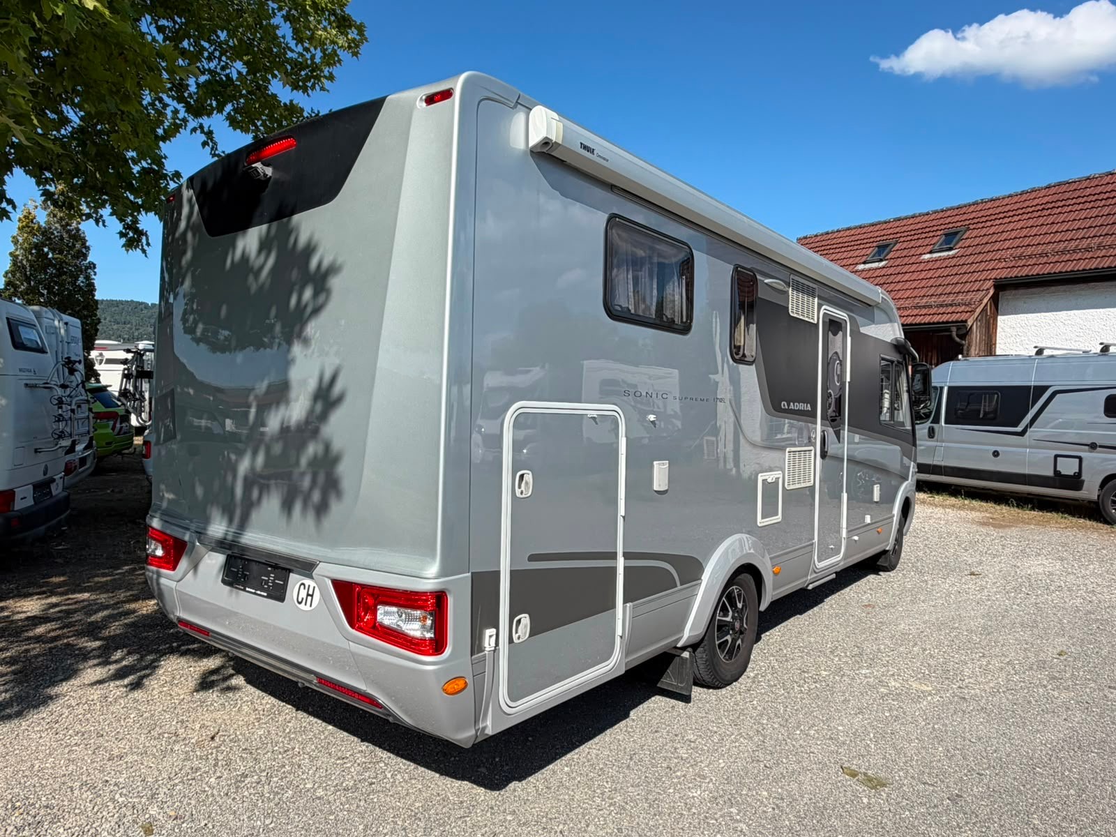 FIAT ***2.3 JTD 150PS***ADRIA SONIC SUPREME I 710 SL***AUTOMAT***LÄNGSBETT***EL.HUBBETT***NUR 30000KM***LUXUS***ALDE-HEIZUNG***-showroom-element-3