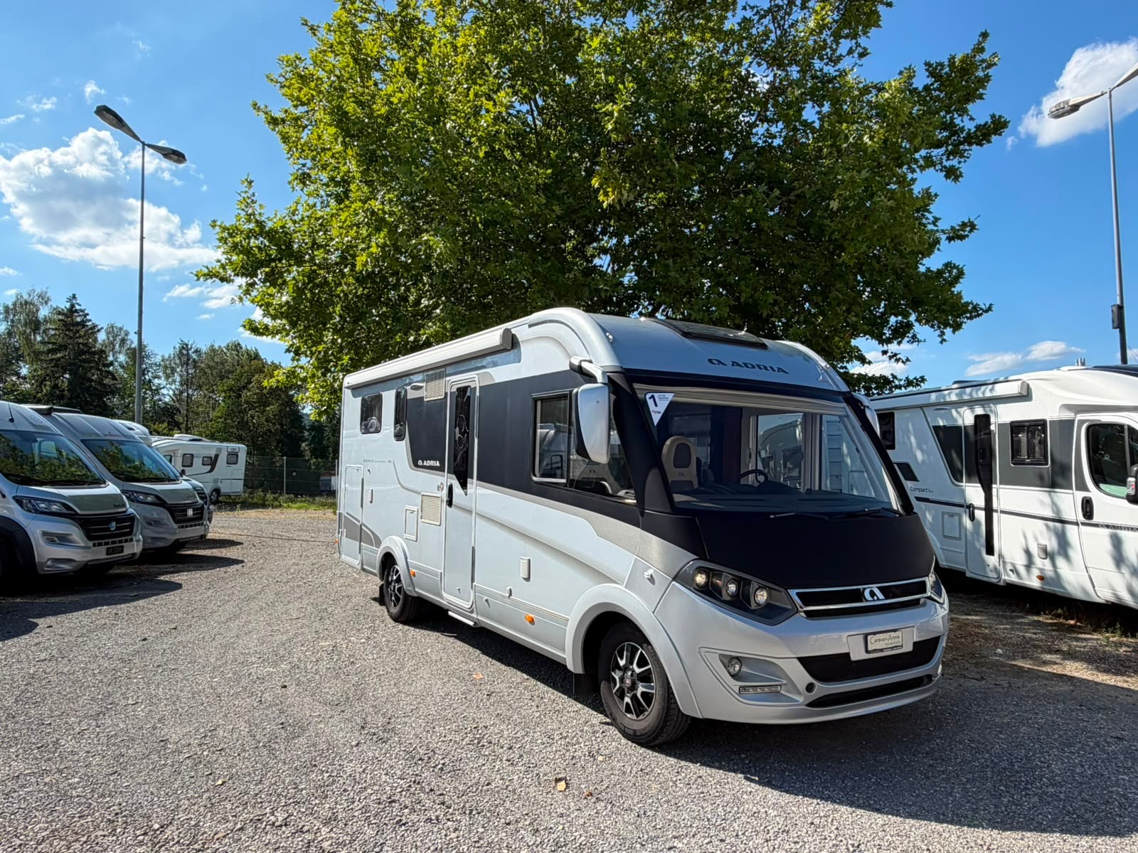 FIAT ***2.3 JTD 150PS***ADRIA SONIC SUPREME I 710 SL***AUTOMAT***LÄNGSBETT***EL.HUBBETT***NUR 30000KM***LUXUS***ALDE-HEIZUNG***-showroom-element-1