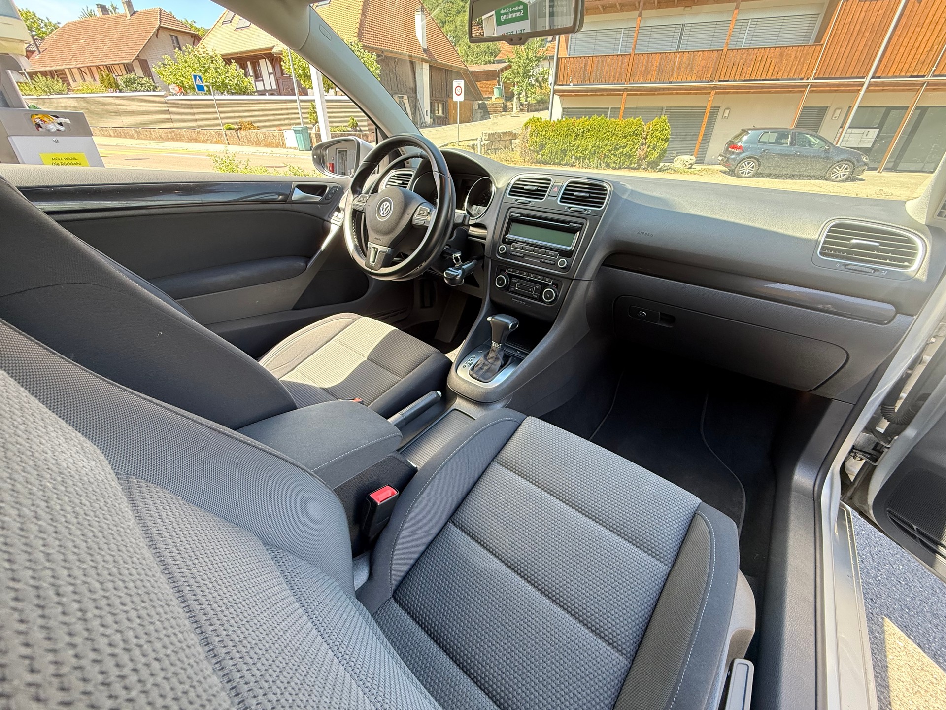 VW Golf 1.2 TSI Trendline DSG-image-7