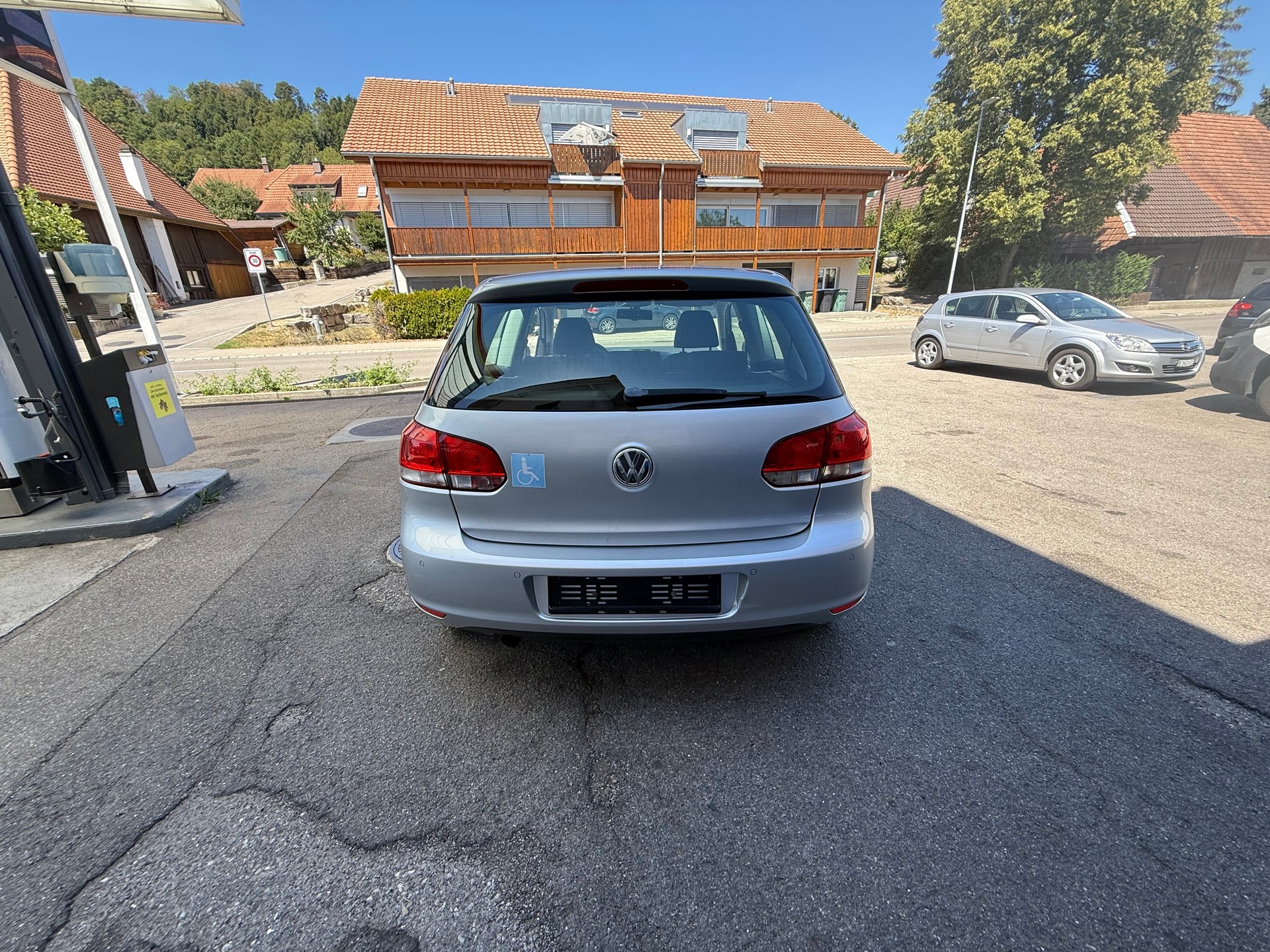 VW Golf 1.2 TSI Trendline DSG-image-3