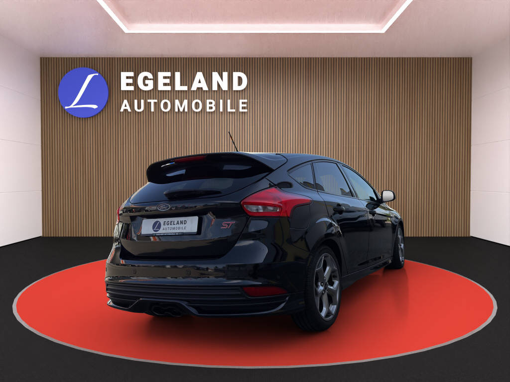 FORD Focus 2.0i EcoB SCTi ST-2-showroom-element-3