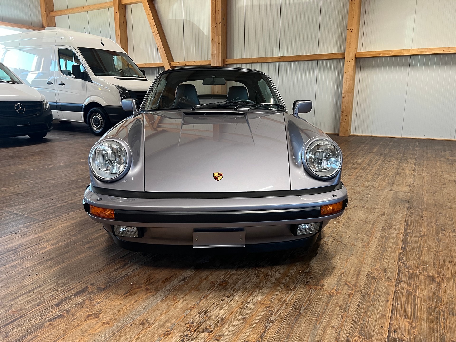 PORSCHE 911 Carrera Jubilee Edition-showroom-element-1